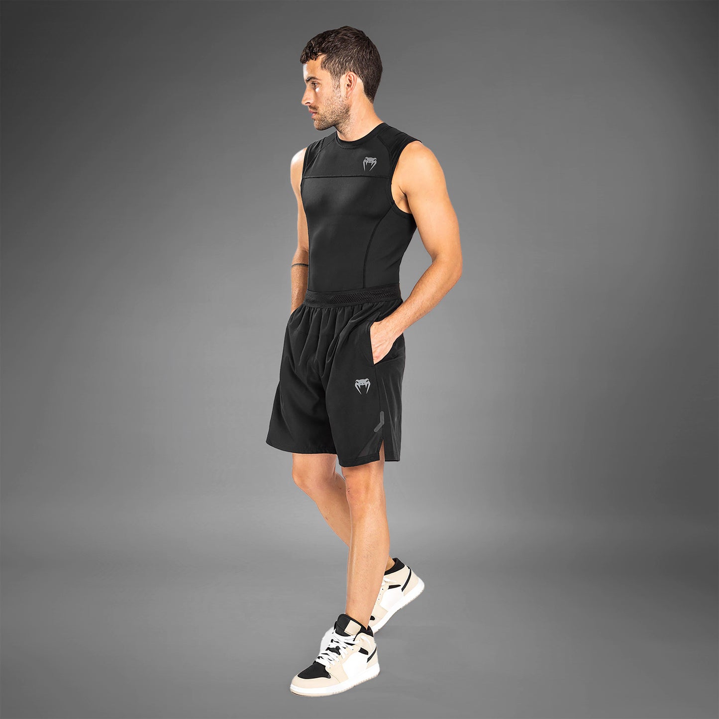 Venum G-Fit Air Trainingsshorts – Schwarz