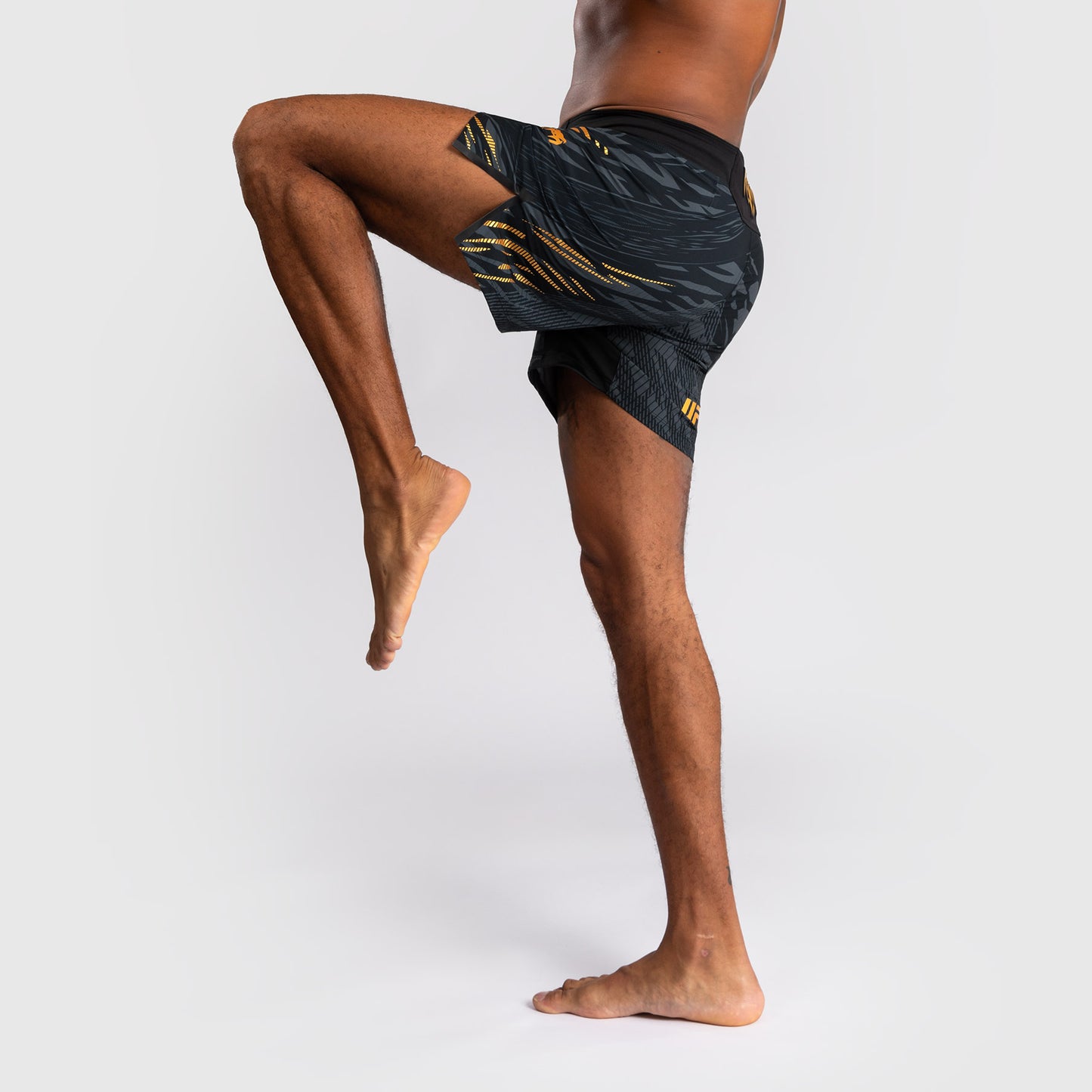 UFC Fusion by Venum Personalized Authentic Fight Night Herren Fight Short - Short Fit - Champion