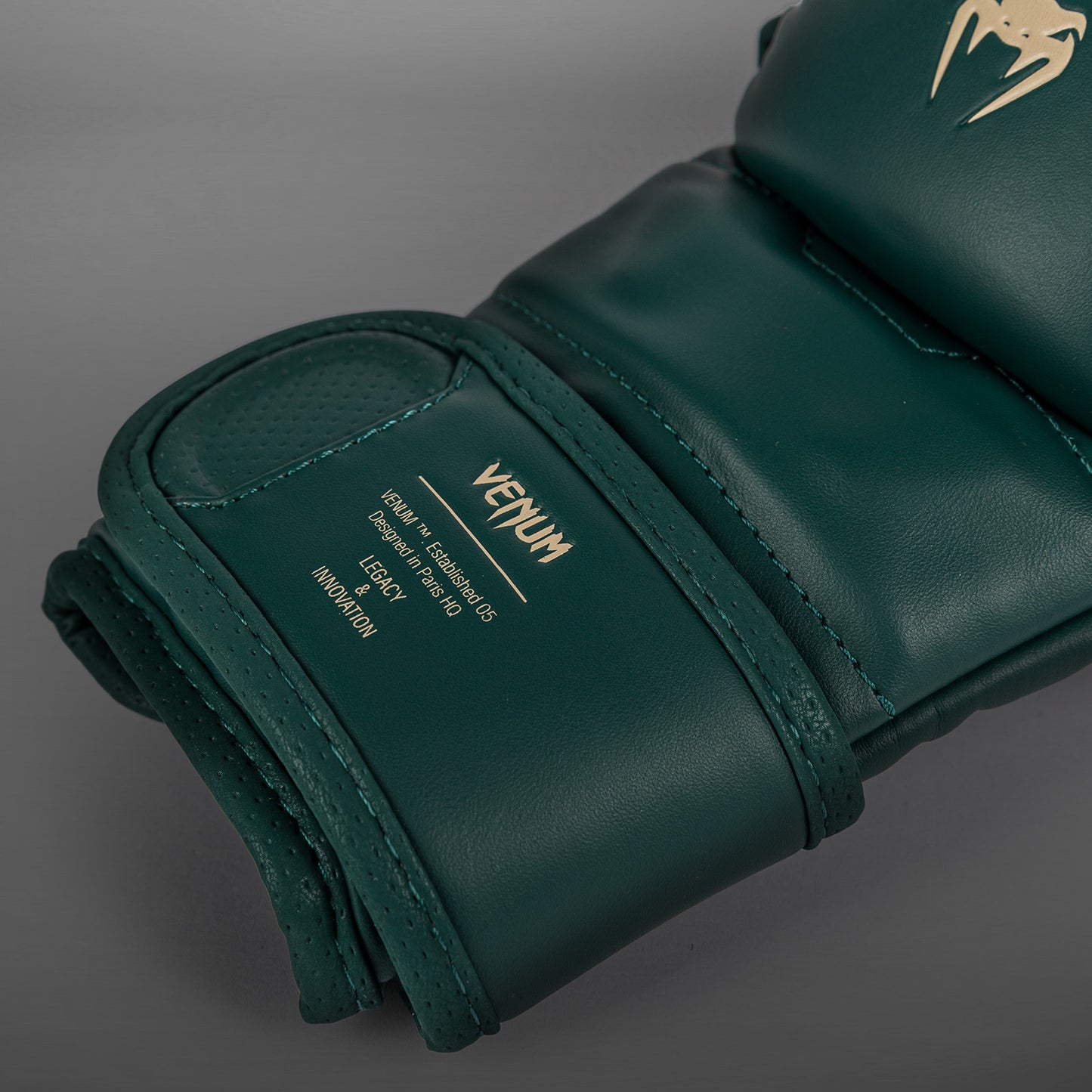 Venum Impact Evo MMA-Sparring-Handschuhe - Schokoladenbraun