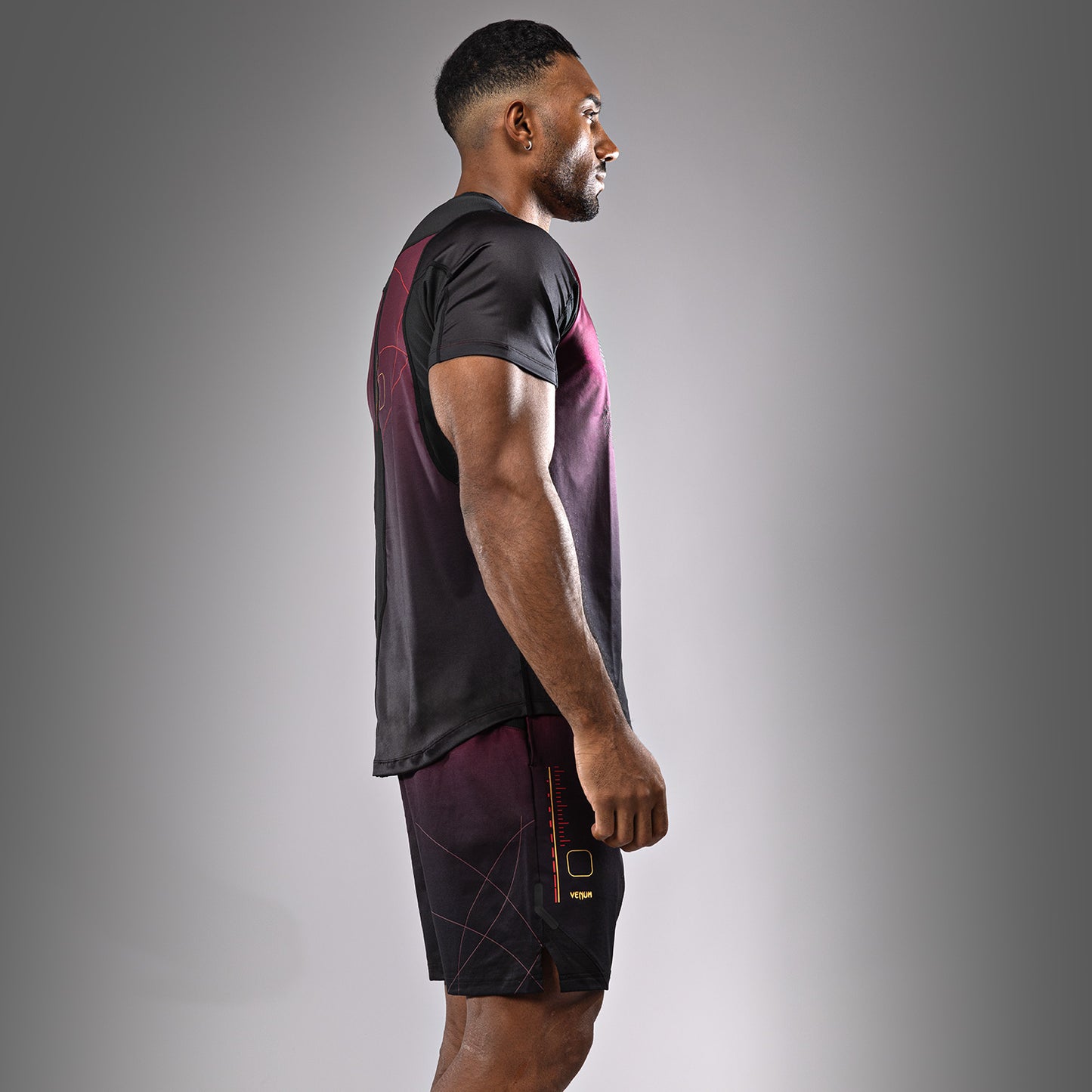 Venum Tactical XT Dry Tech T-Shirt für Männer - Schwarz/Burgund/Gold