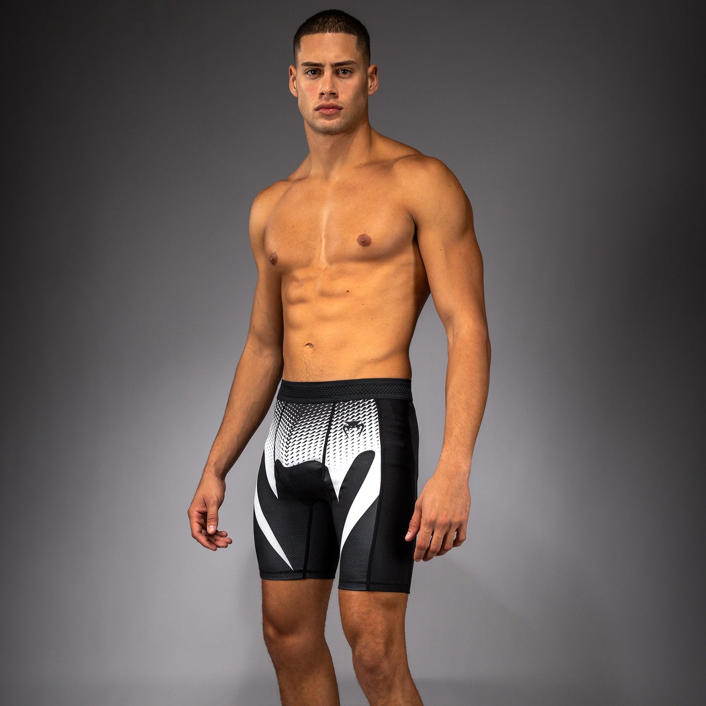 Venum No Gi Vale Tudo Shorts - Schwarz/Weiß