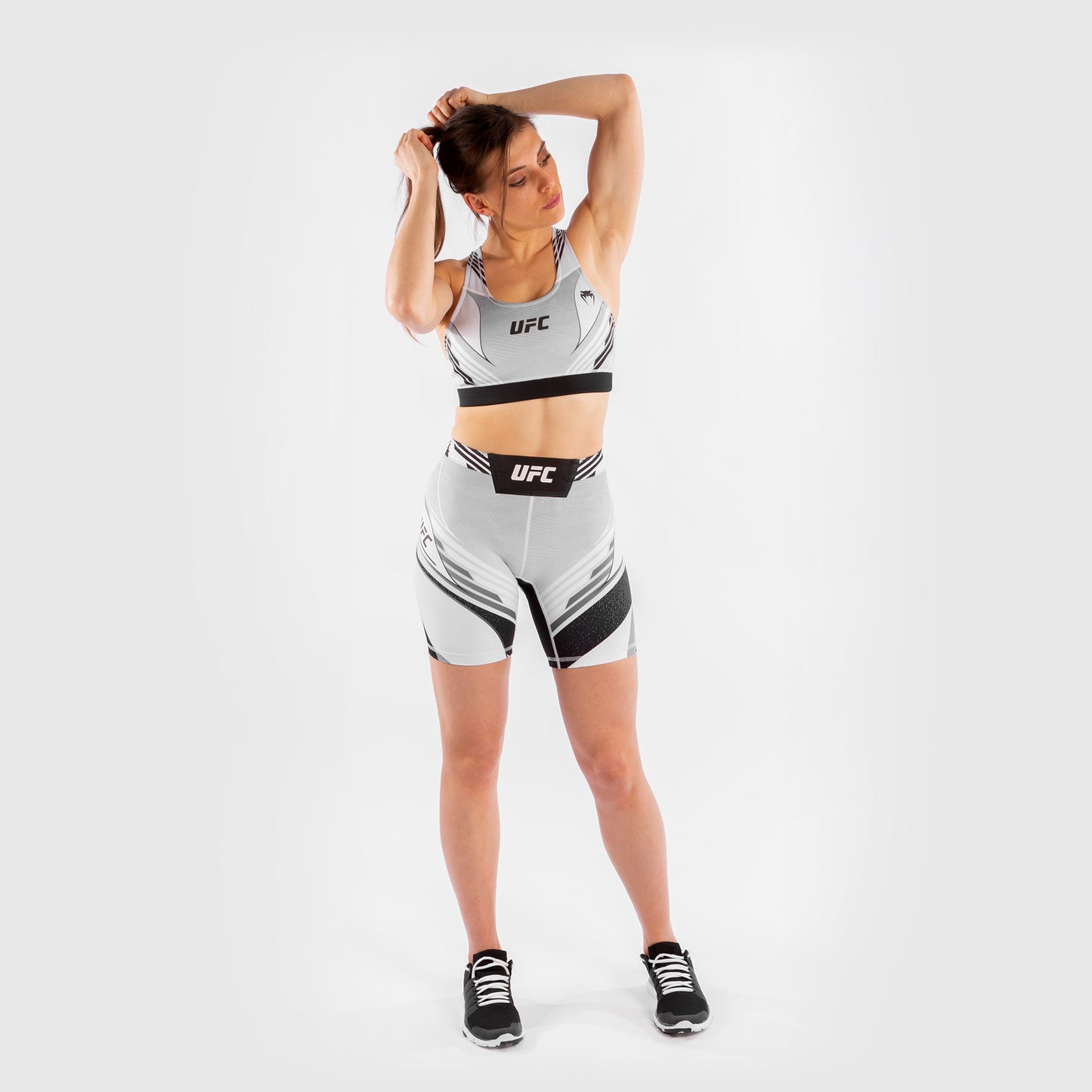 UFC Venum Authentic Fight Night Damen Vale Tudo Shorts - Long Fit - Weiß