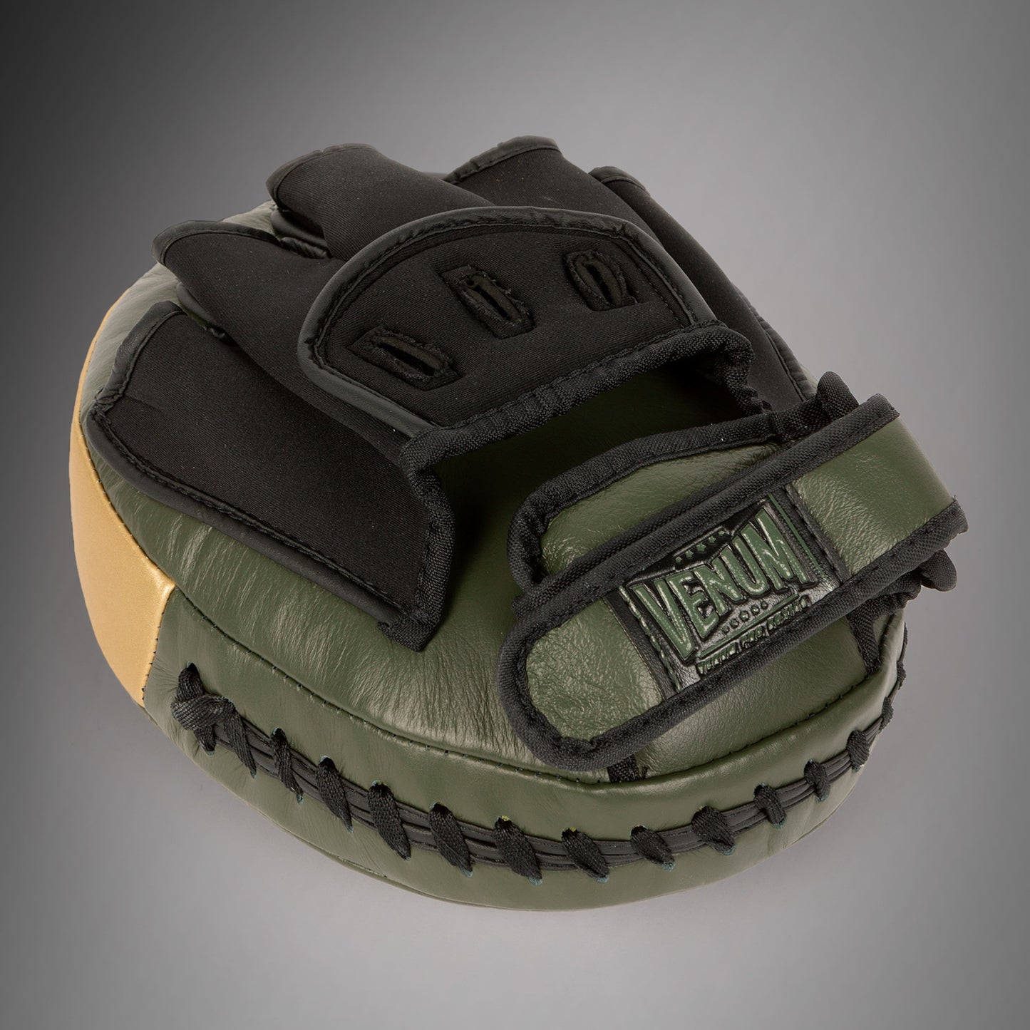 Venum Pro Boxing - Large Punch Mitts (Paar) - Khaki/Gold