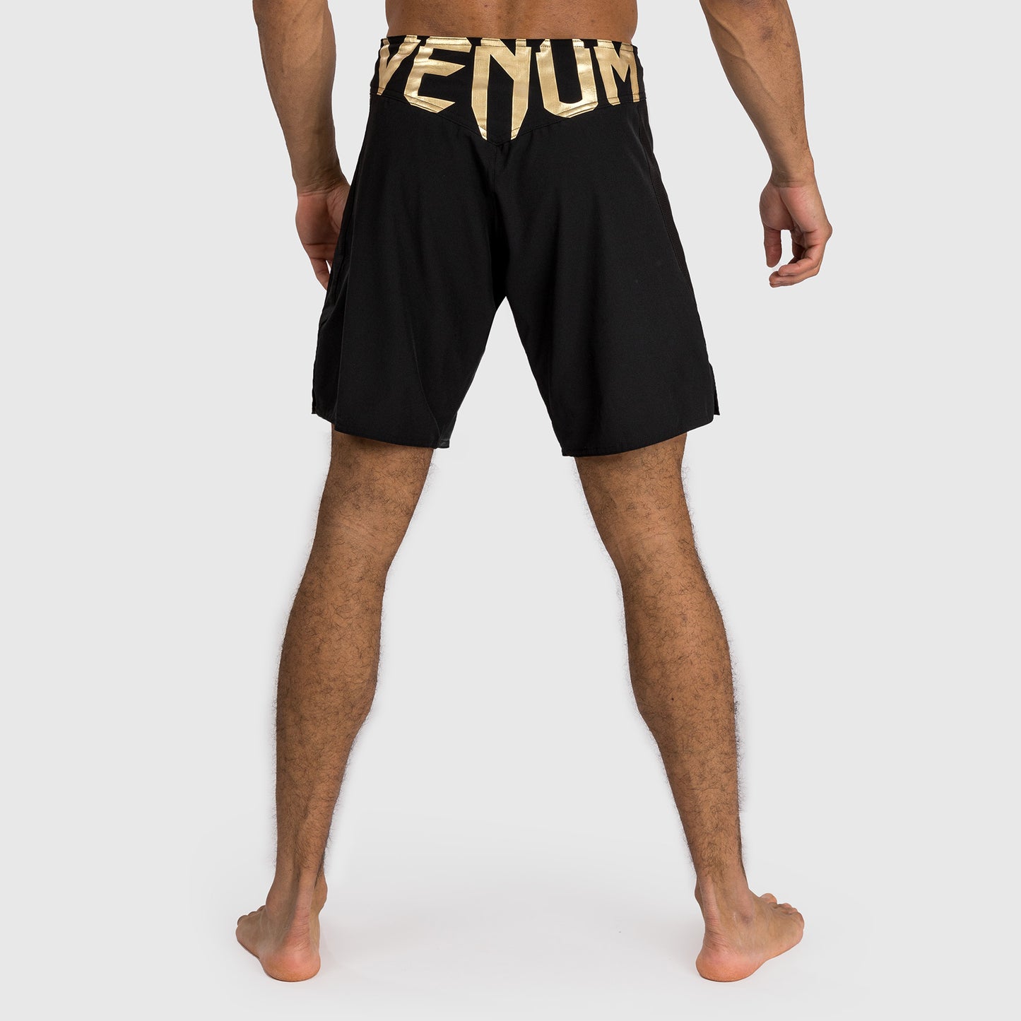 Venum Light 5.0 Fight Shorts - Schwarz/Gold