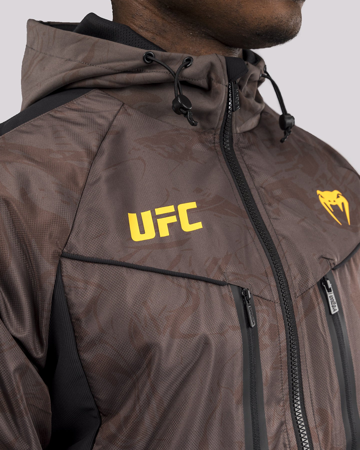 UFC Fusion by Venum Fight Week Herren Zip Hoodie - Erdiges Braun