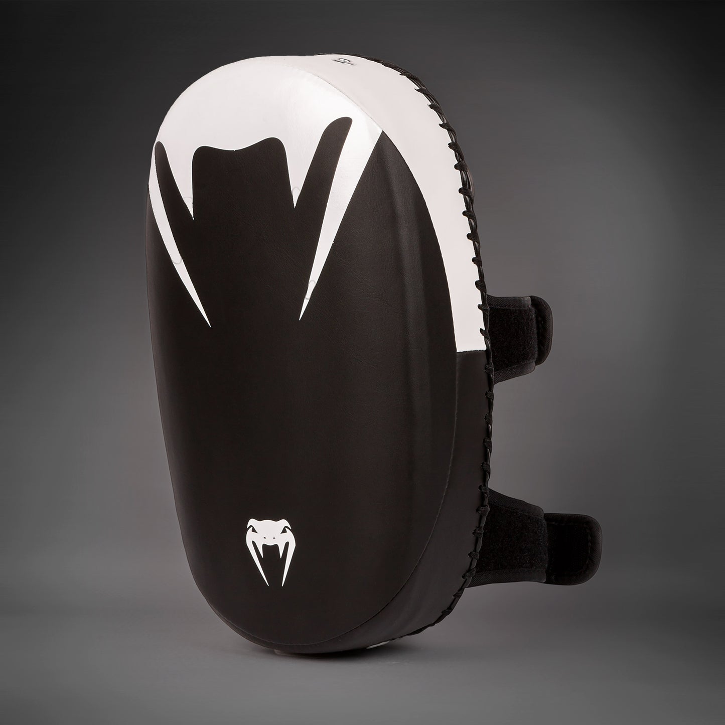 VENUM KICKBOXING – LIGHT KICK PAD 2.0