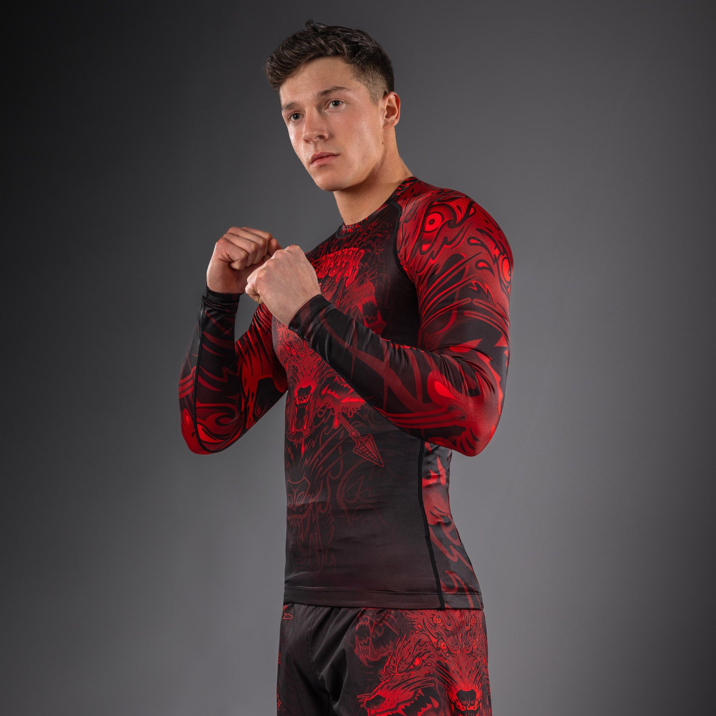 Venum Wolf Atak Langarm Rashguard – Schwarz/Rot