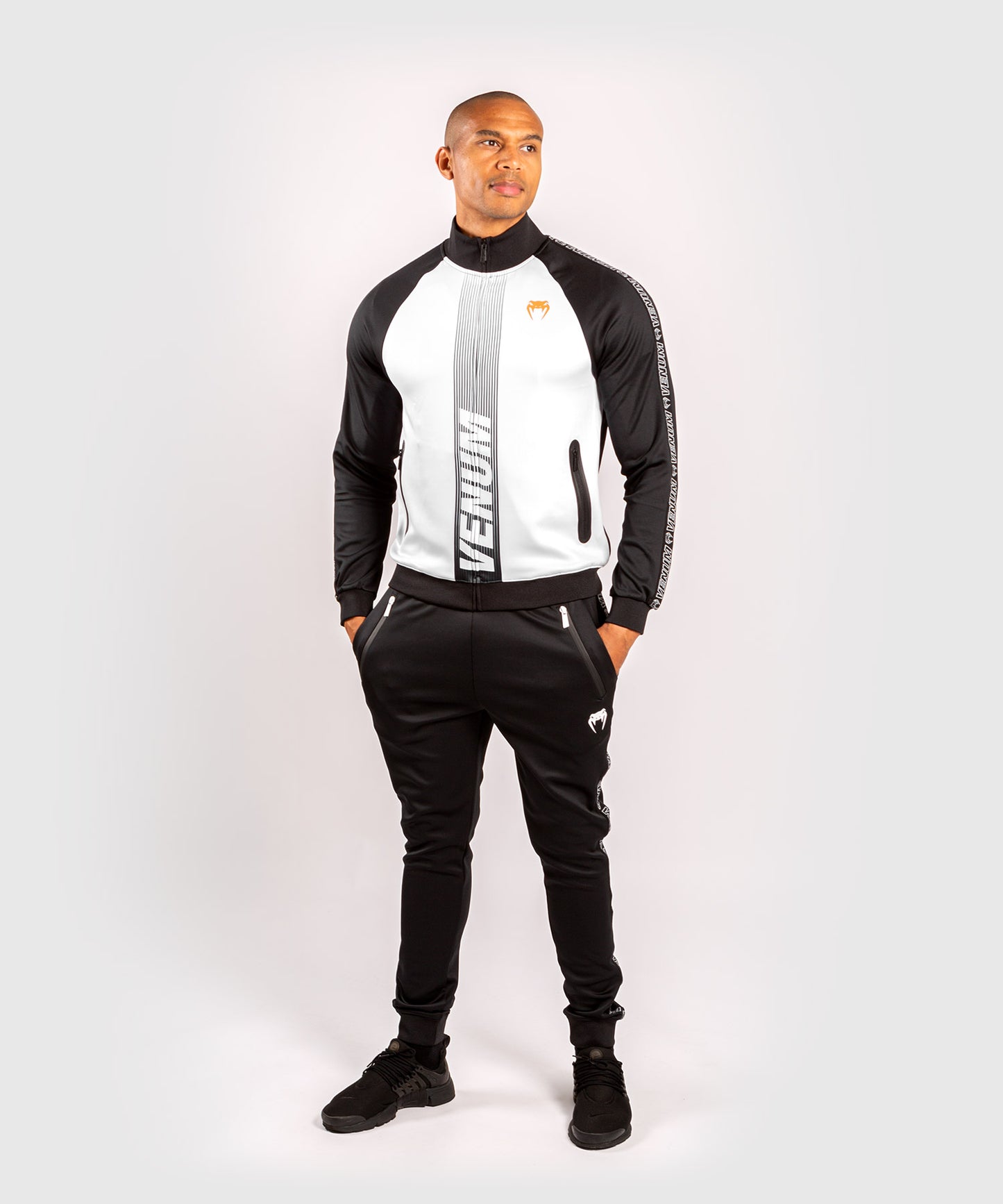 Venum Club 212 Track Jacket - Schwarz/Weiß