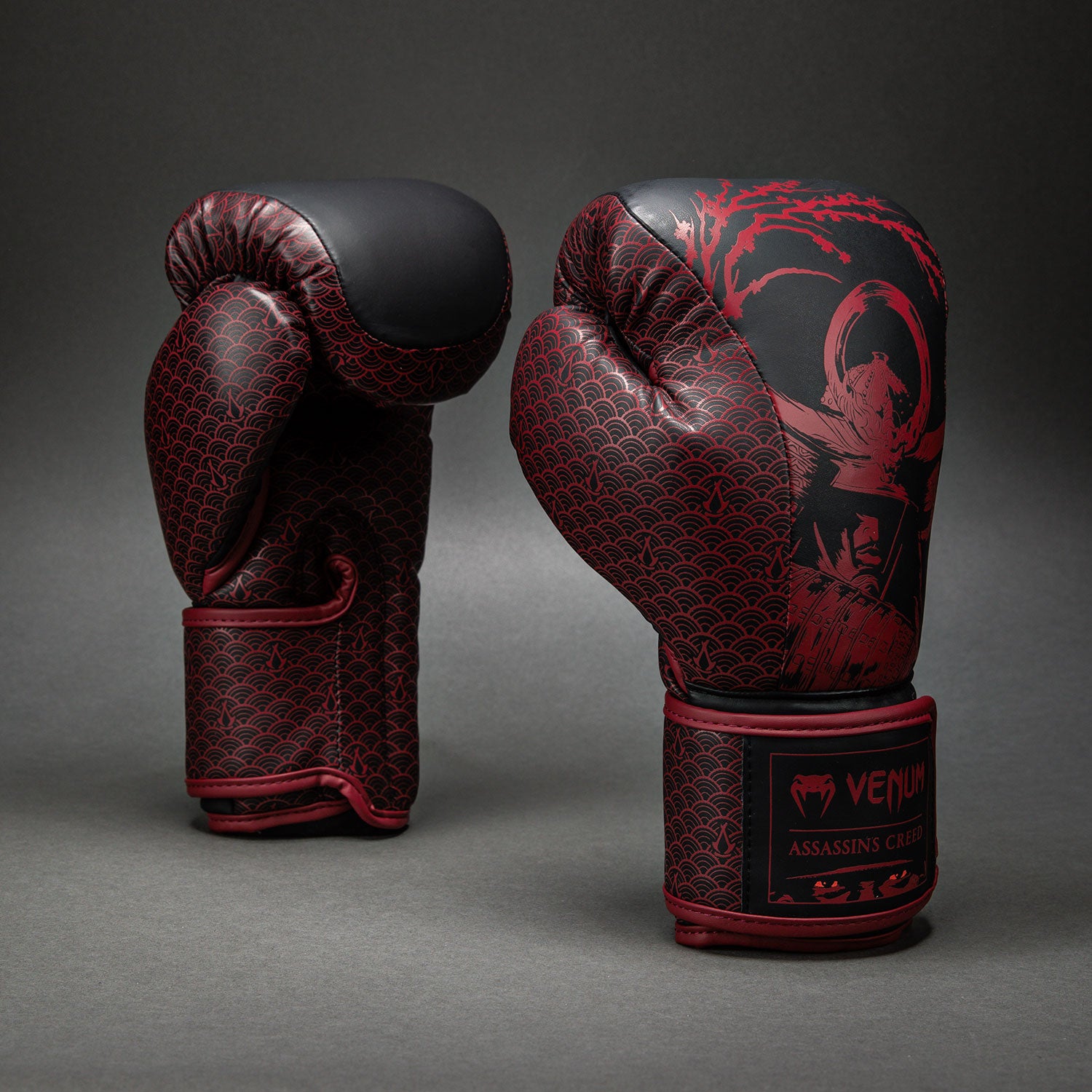 Venum x Assassin's Creed Shadows Boxhandschuhe