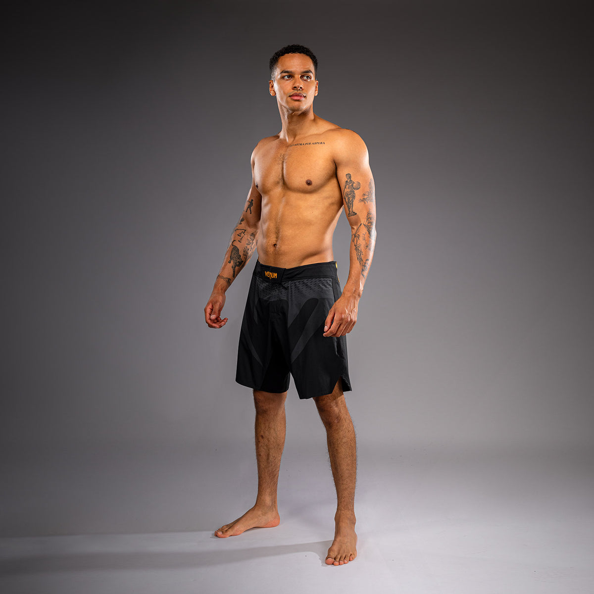 Venum Attack Fightshorts - Schwarz/Gold