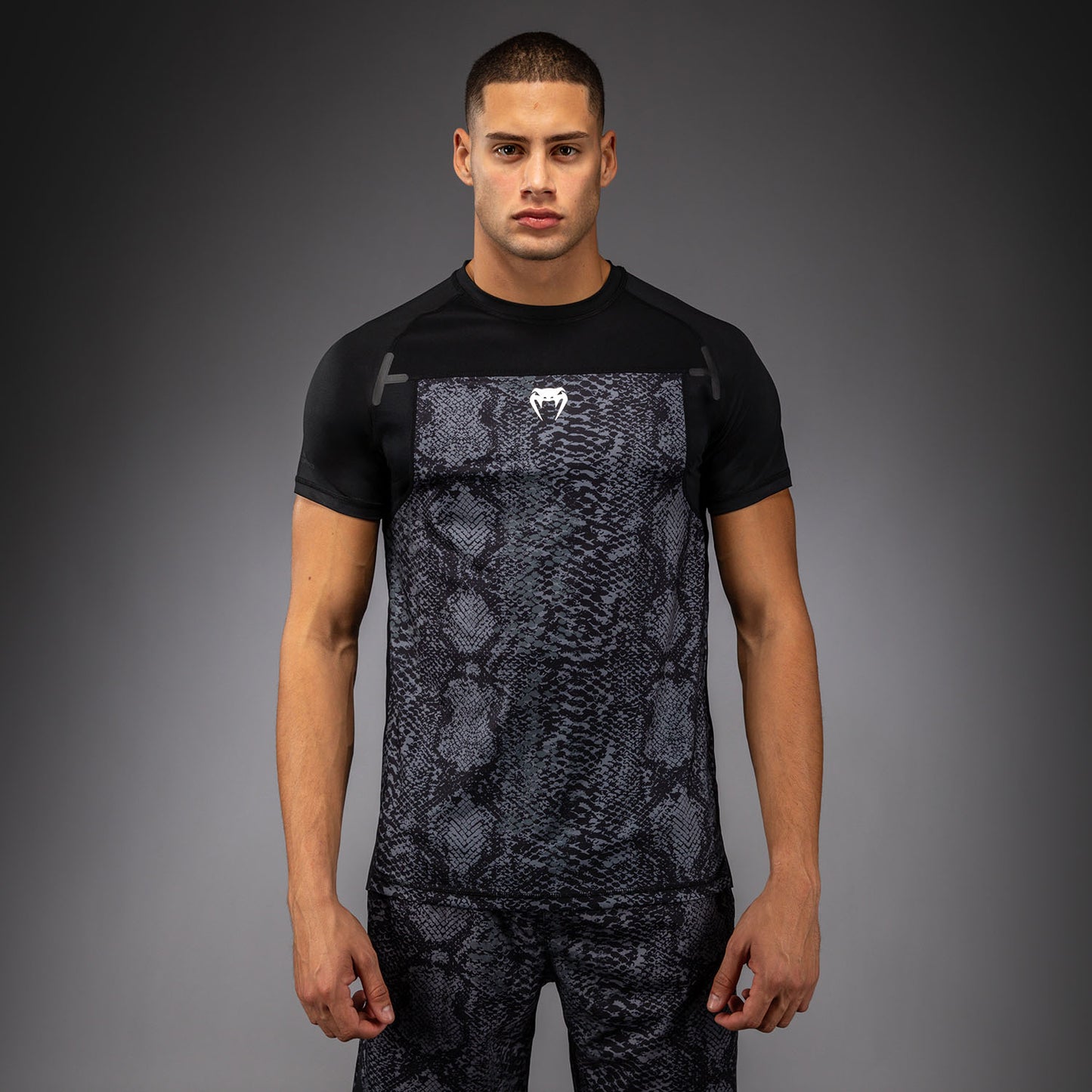 Venum G-Fit Scales Dry-Tech T‑Shirt – Schwarz/Anthrazitgrau