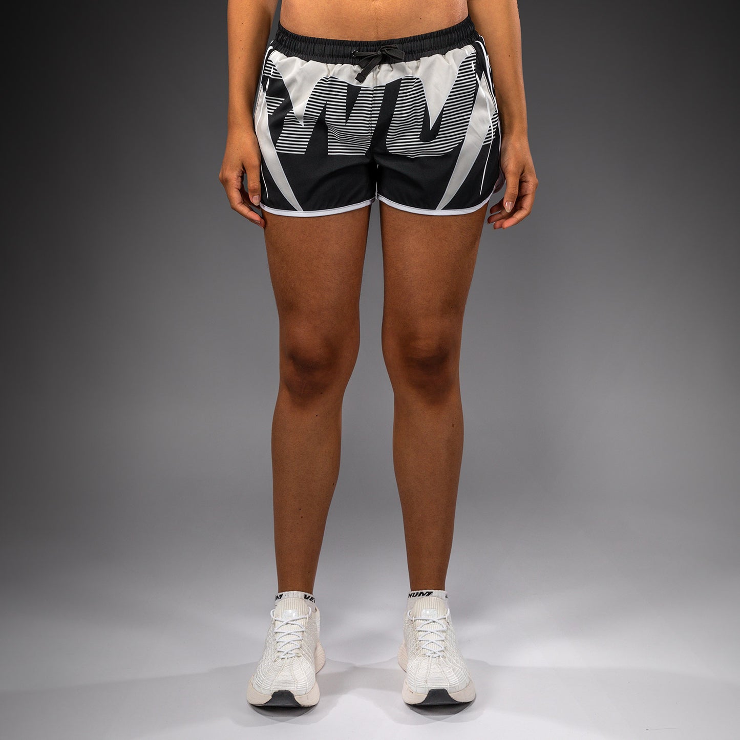Venum Adrenaline Damen Trainingsshorts – Schwarz/Elfenbein