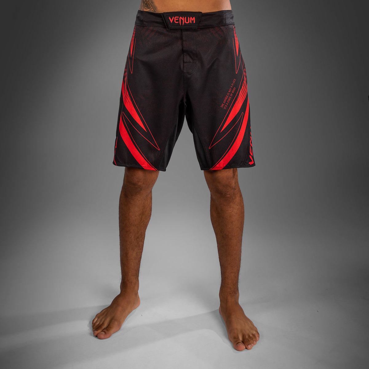 Venum Amazonia Reborn MMA-Shorts - Schwarz/Rot