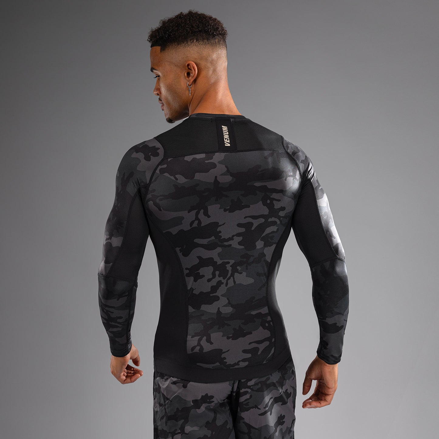 Venum G-Fit Air Herren Langarm Rashguard - Digital Urban Camo