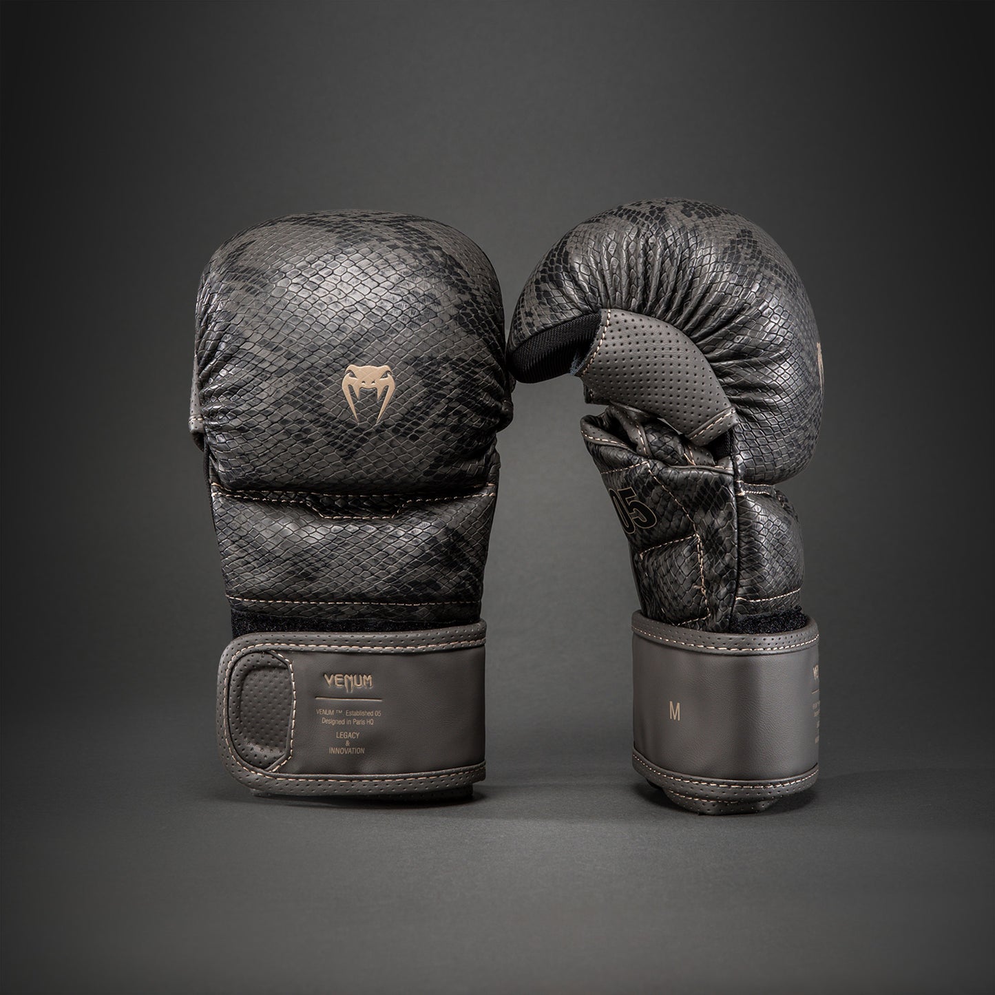 Venum Impact Evo Scales MMA Sparring Handschuhe – Dunkelgrau