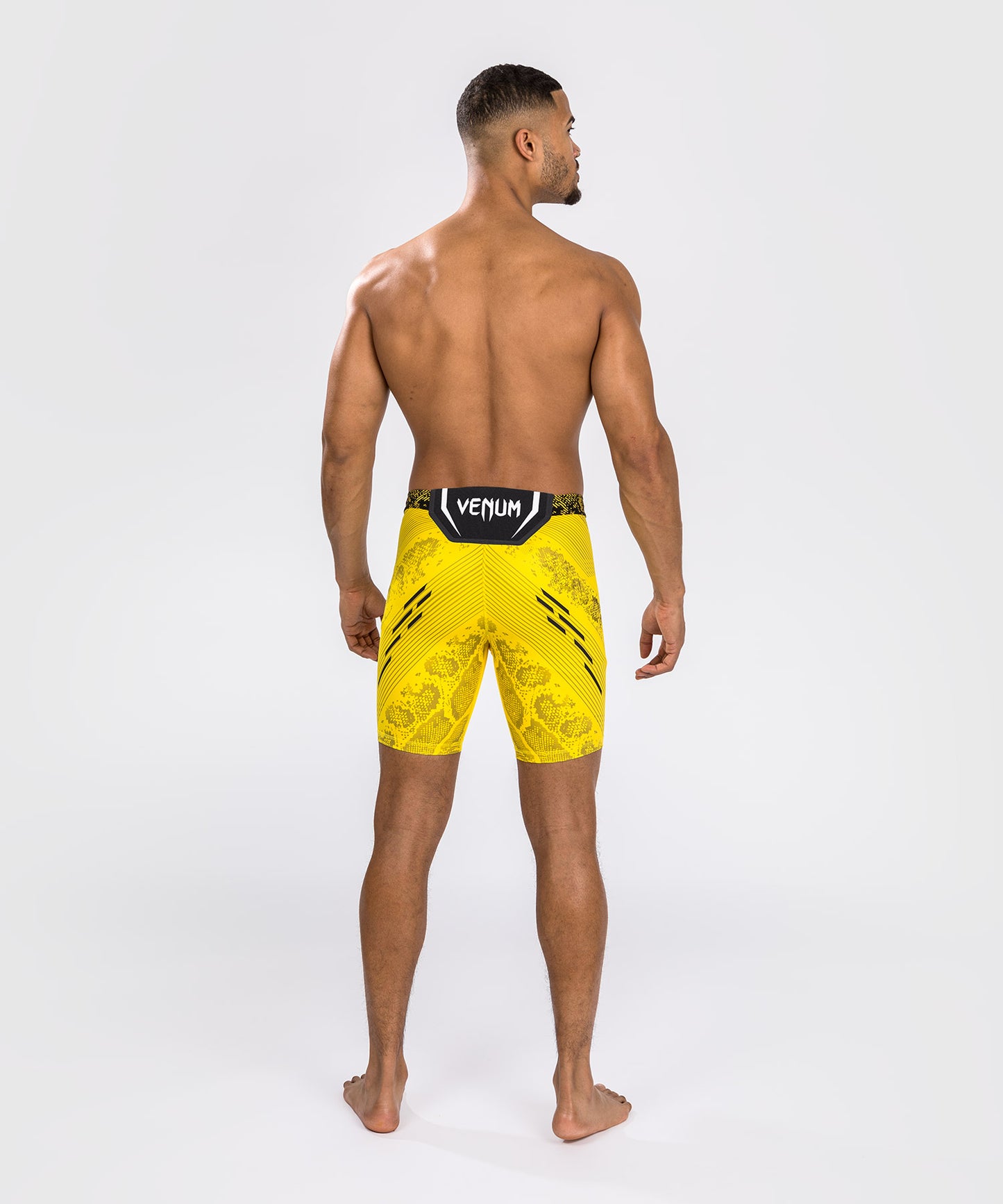 UFC Adrenaline by Venum Authentic Fight Night Vale Tudo Short für Männer - Gelb