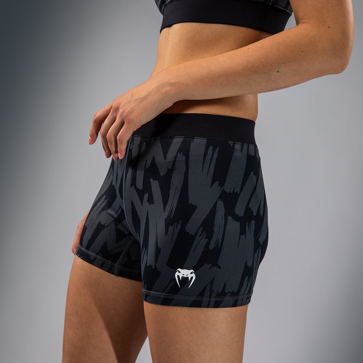Venum Graffiti Frauen Kompressionsshorts - Urban Kohle