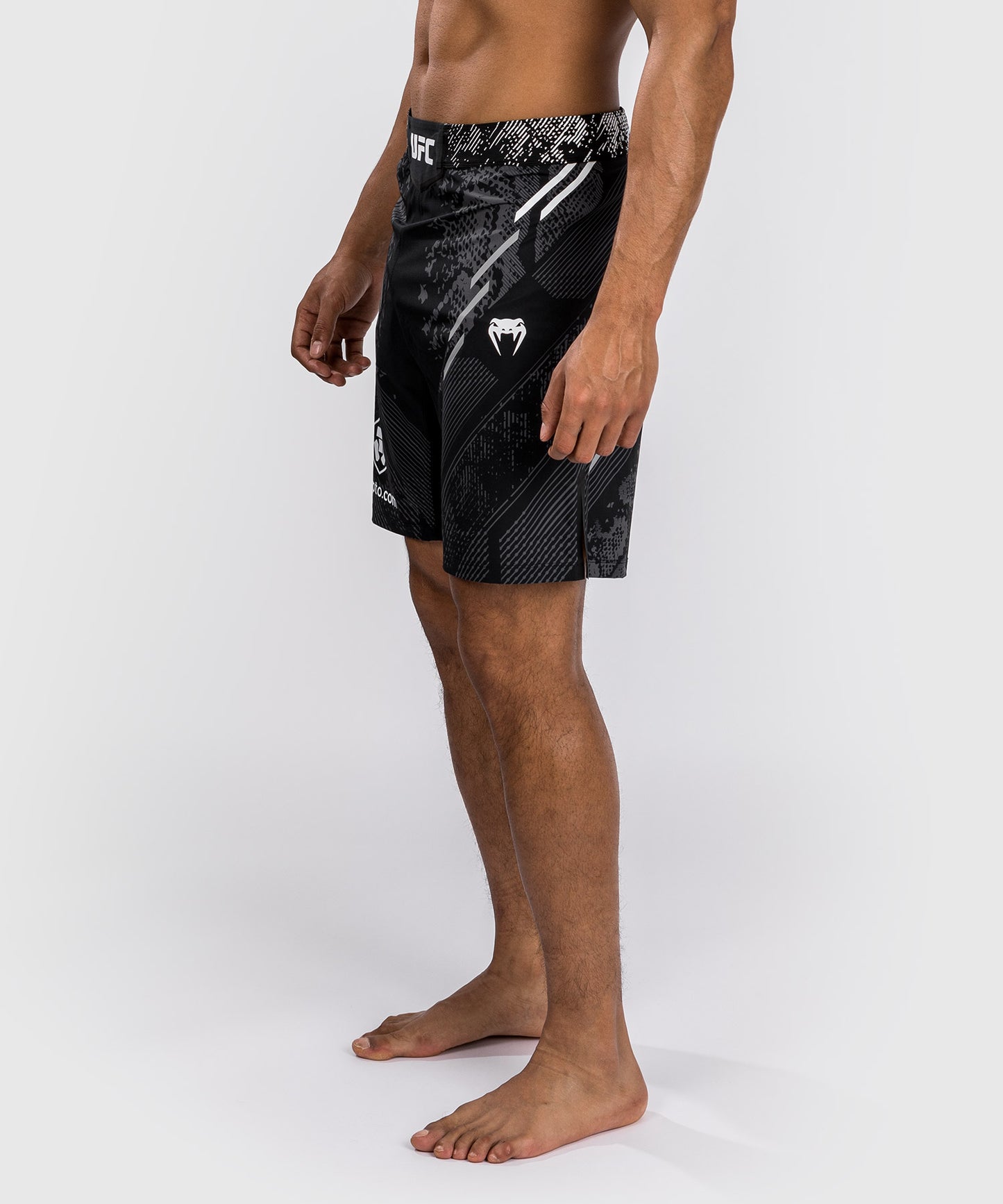 UFC Adrenaline by Venum Authentic Fight Night Fight Short für Männer - Lange Passform - Schwarz