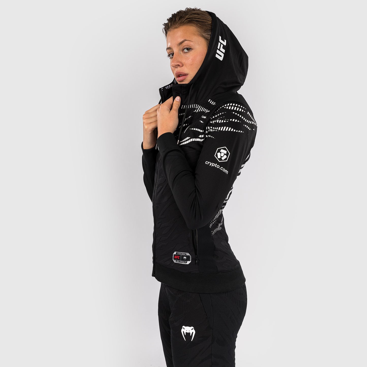 UFC Fusion by Venum Personalized Authentic Fight Night Damen Walkout Hoodie - Schwarz