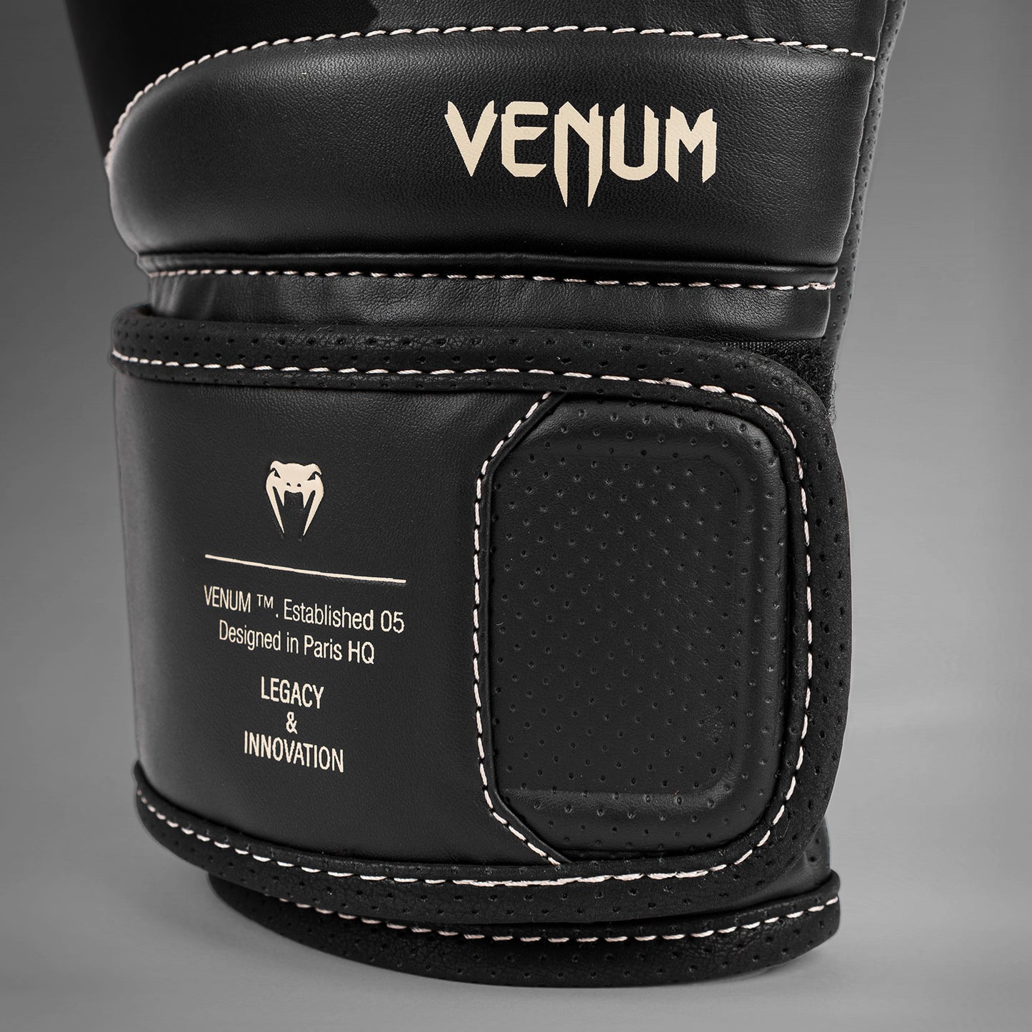 Venum Impact Evo Boxhandschuhe - Schwarz