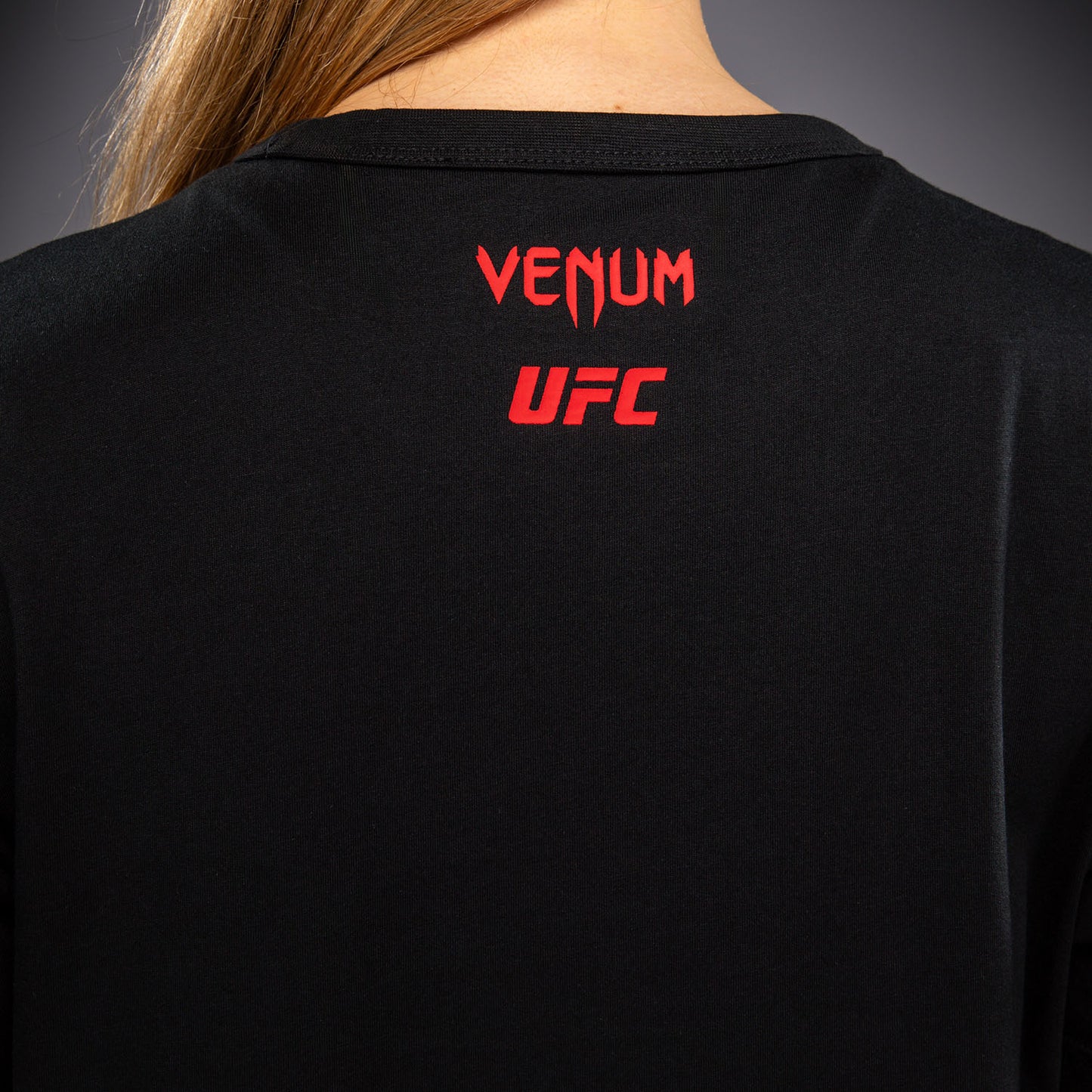 Venum UFC Unity by Venum Authentic Fight Week Damen-Kurzarm-T-Shirt - Schwarz