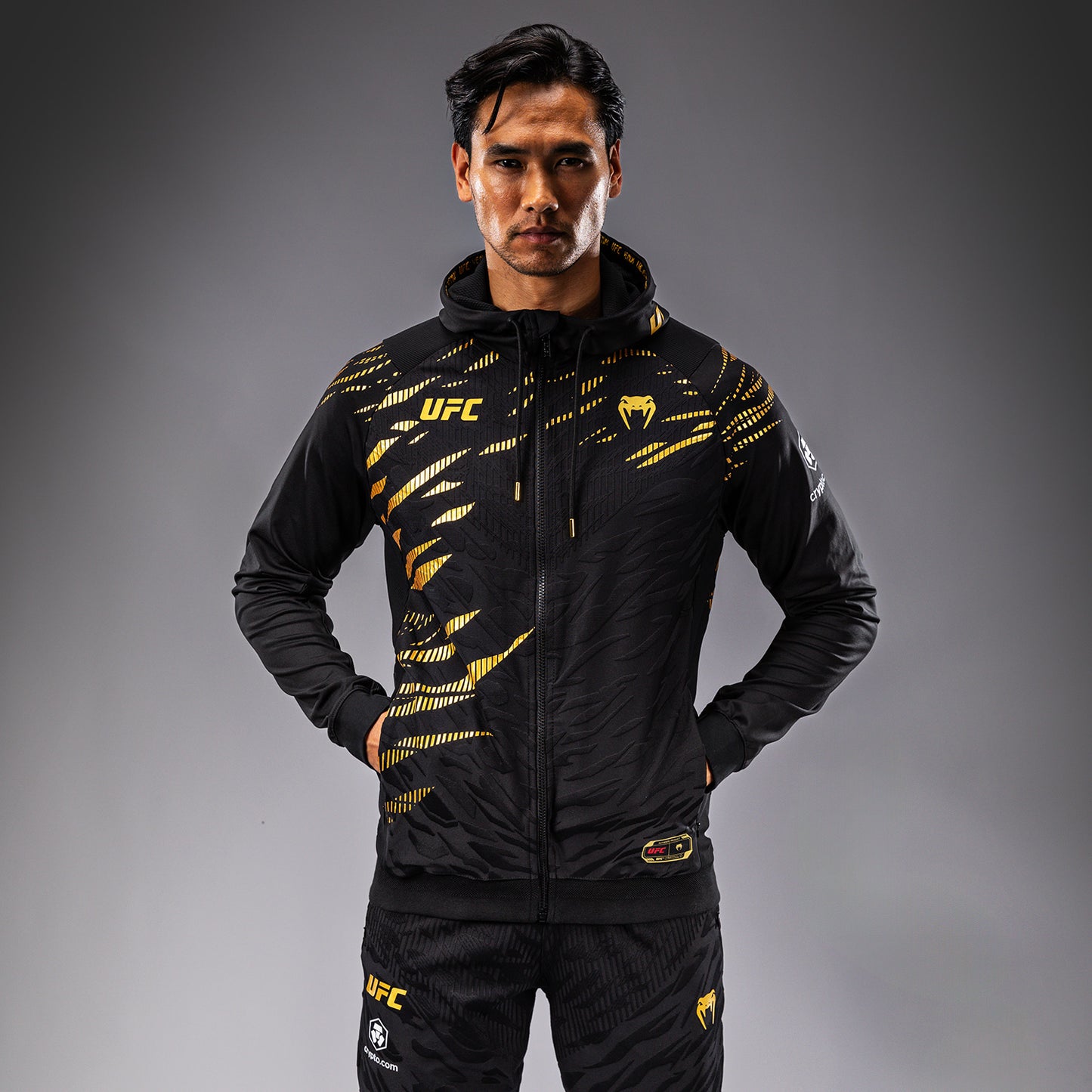 UFC Fusion by Venum Authentic Fight Night Herren Walkout Hoodie - Champion