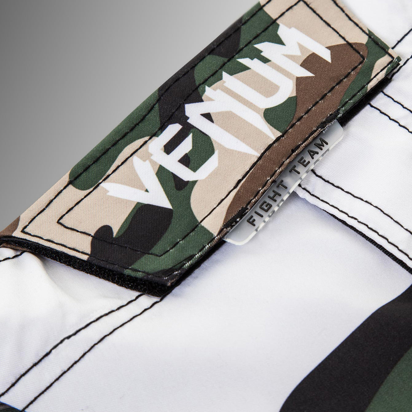 Venum Camo Hero Kampfshorts - Grün/Braun