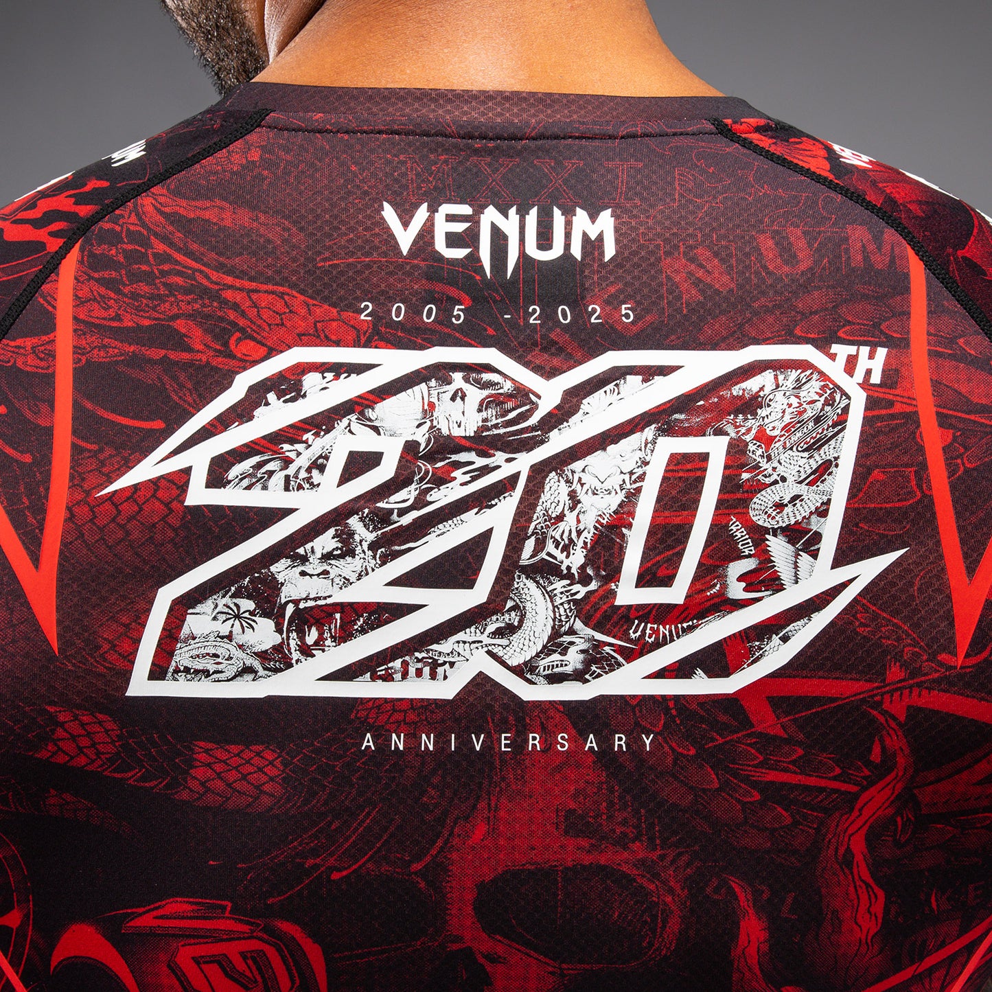 Venum 20th Anniversary Kurzarm Rashguard - Schwarz/Rot