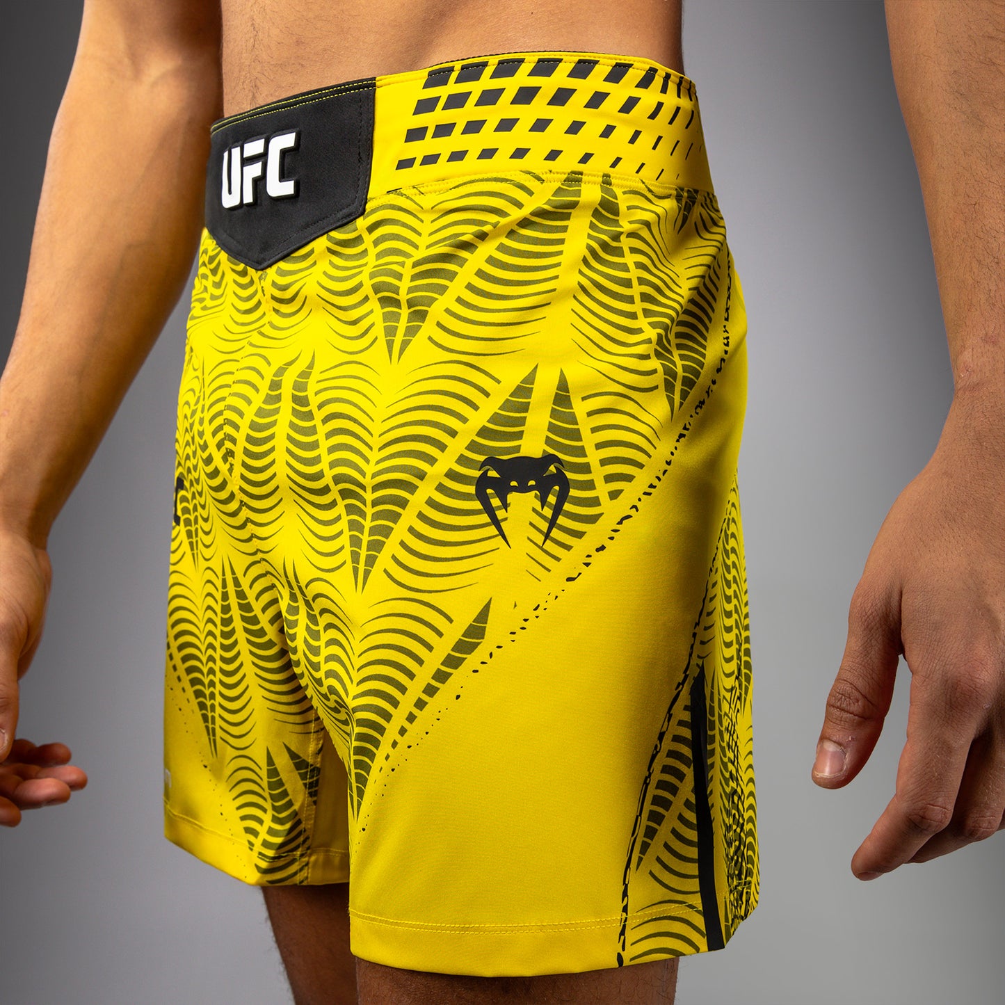 UFC Zenith by Venum Authentic Fight Night Kurze Passform Fight Short Herren Personalisiert - Gelb