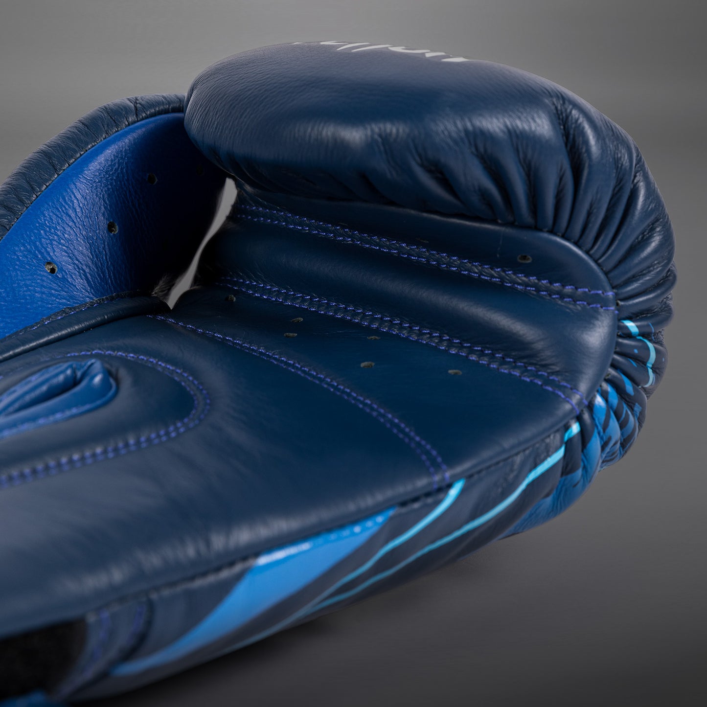 Venum x Top Rank Original Hammer Boxhandschuhe - Marineblau