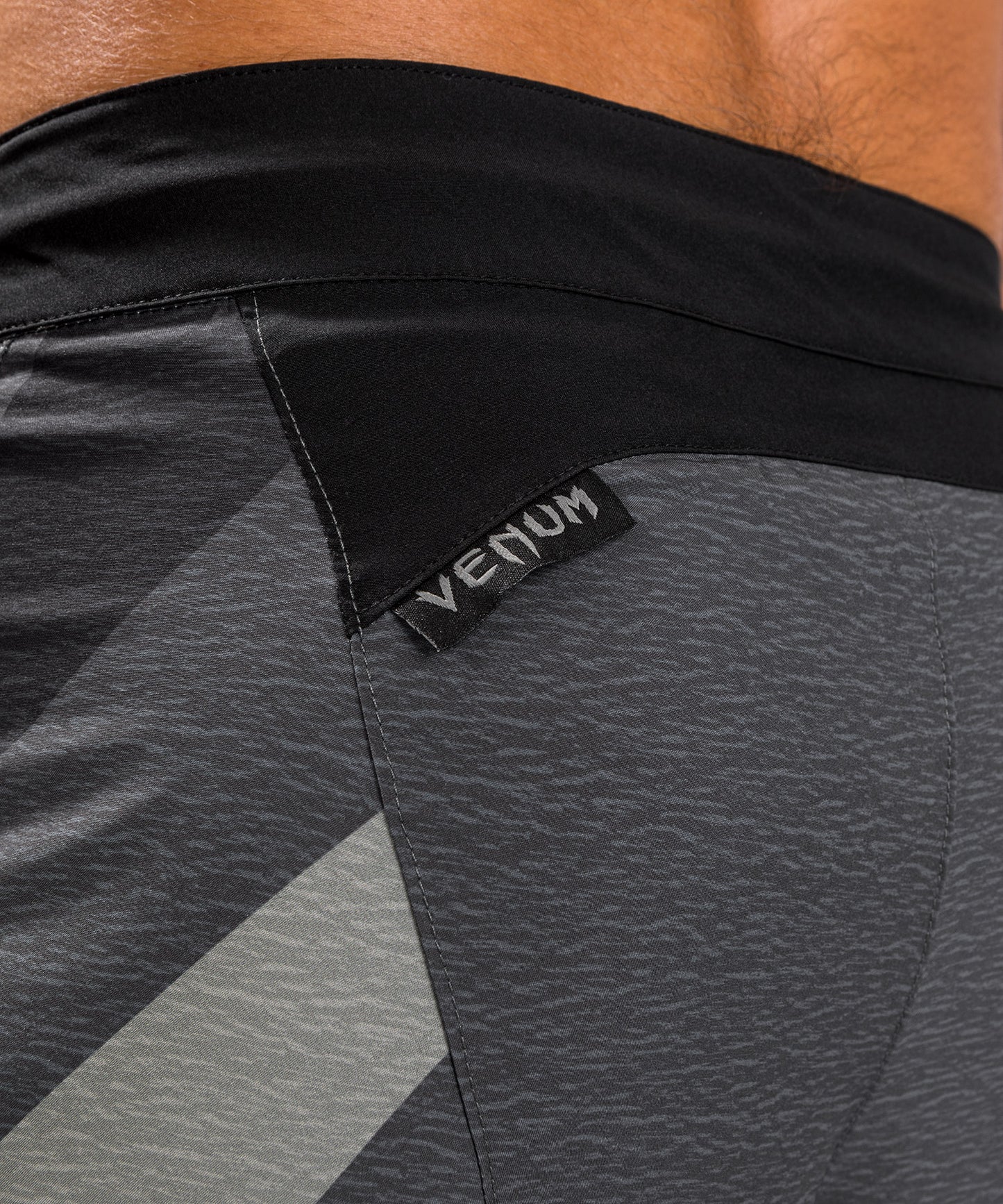 Venum Stone Fightshorts – Mineralgrün