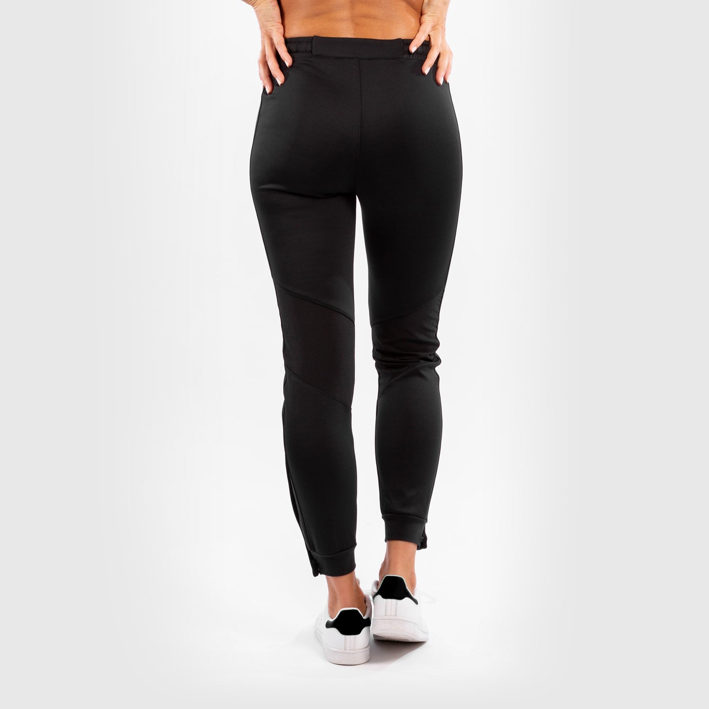 UFC Venum Authentic Fight Night Damen Walkout Pant - Schwarz