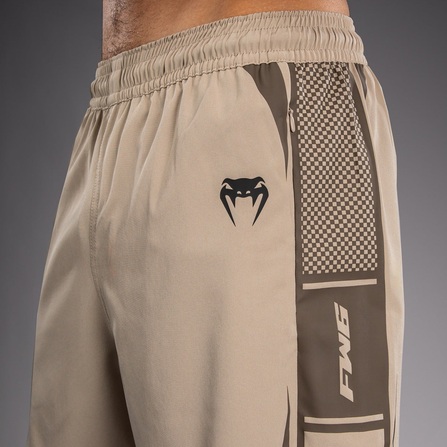 Venum UFC Unity by Venum Authentic Fight Week Herren Funktionsshorts - Sand