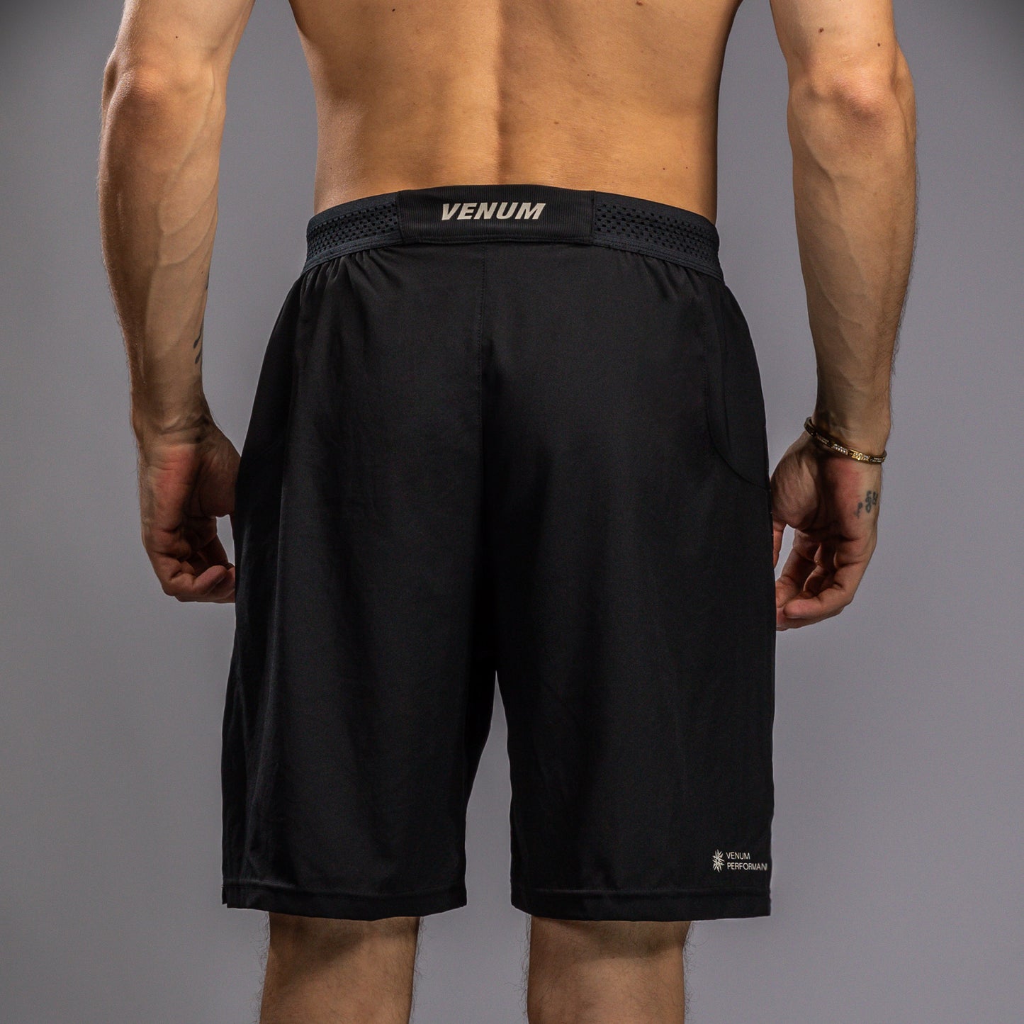 Venum G-Fit Air Herren Trainingsshorts - Tiefschwarz/Wüstensand