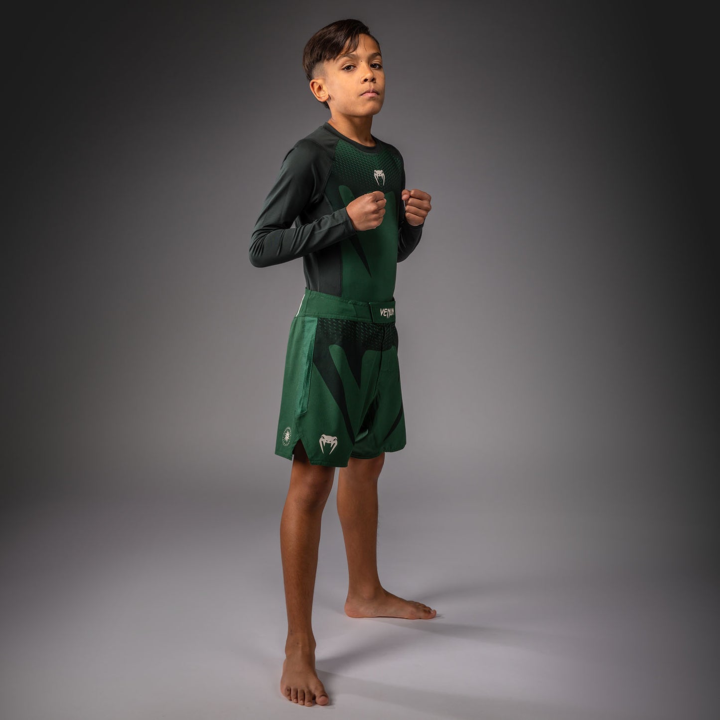Venum Attack Kids Fightshorts - Waldgrün/Off-White