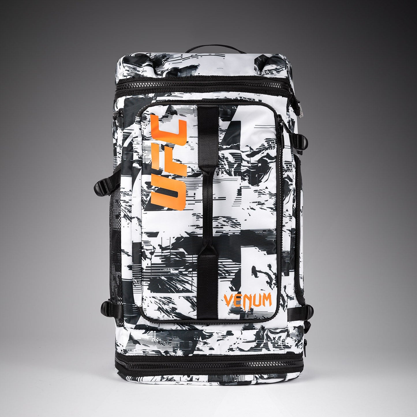 UFC Zenith by Venum Authentic Fight Week Sporttasche - Weiß