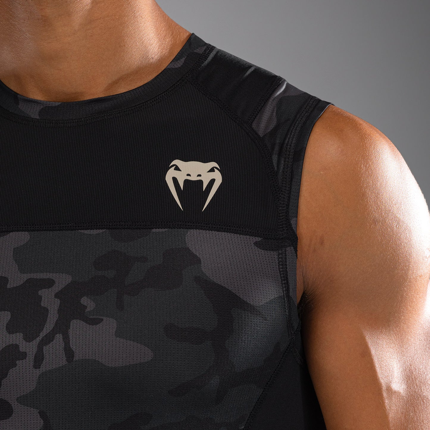 Venum G-Fit Air Herren Ärmelloses Rashguard - Digital Urban Camo