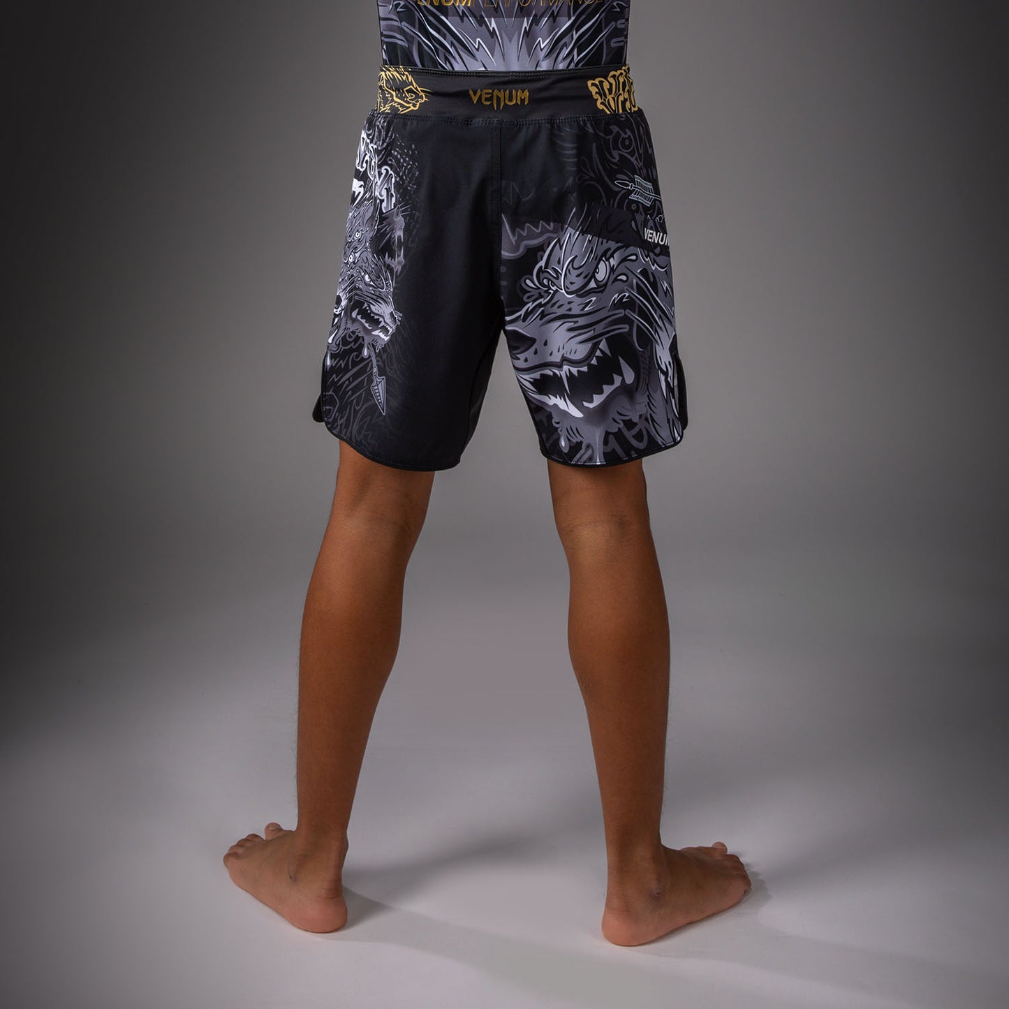 Venum Wolf Atak Kinder Fightshorts – Schwarz/Grau