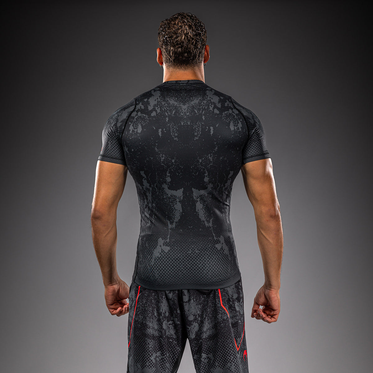 Venum x Batman Kurzarm-Rashguard - Schwarz/Grau/Rot