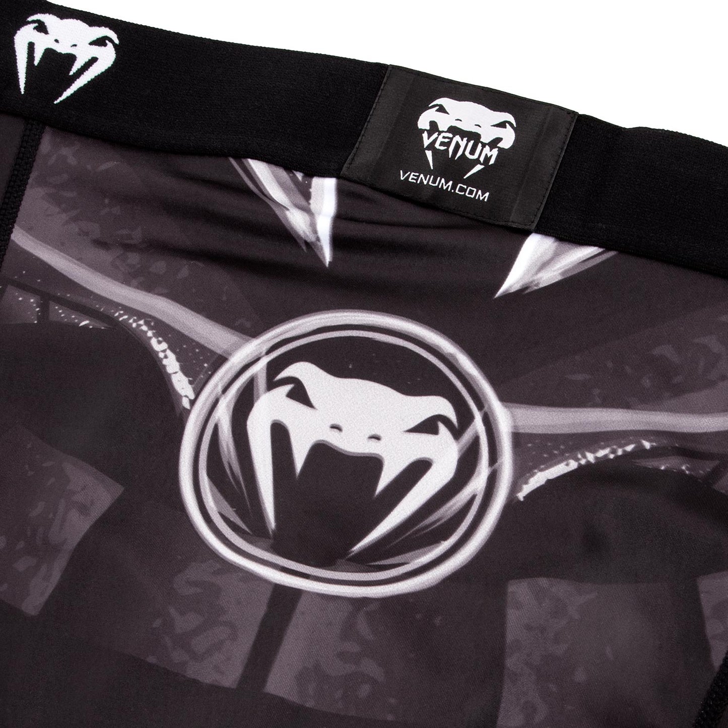 Vale Tudo Shorts Venum Gladiator 3.0 - Schwarz/Weiß