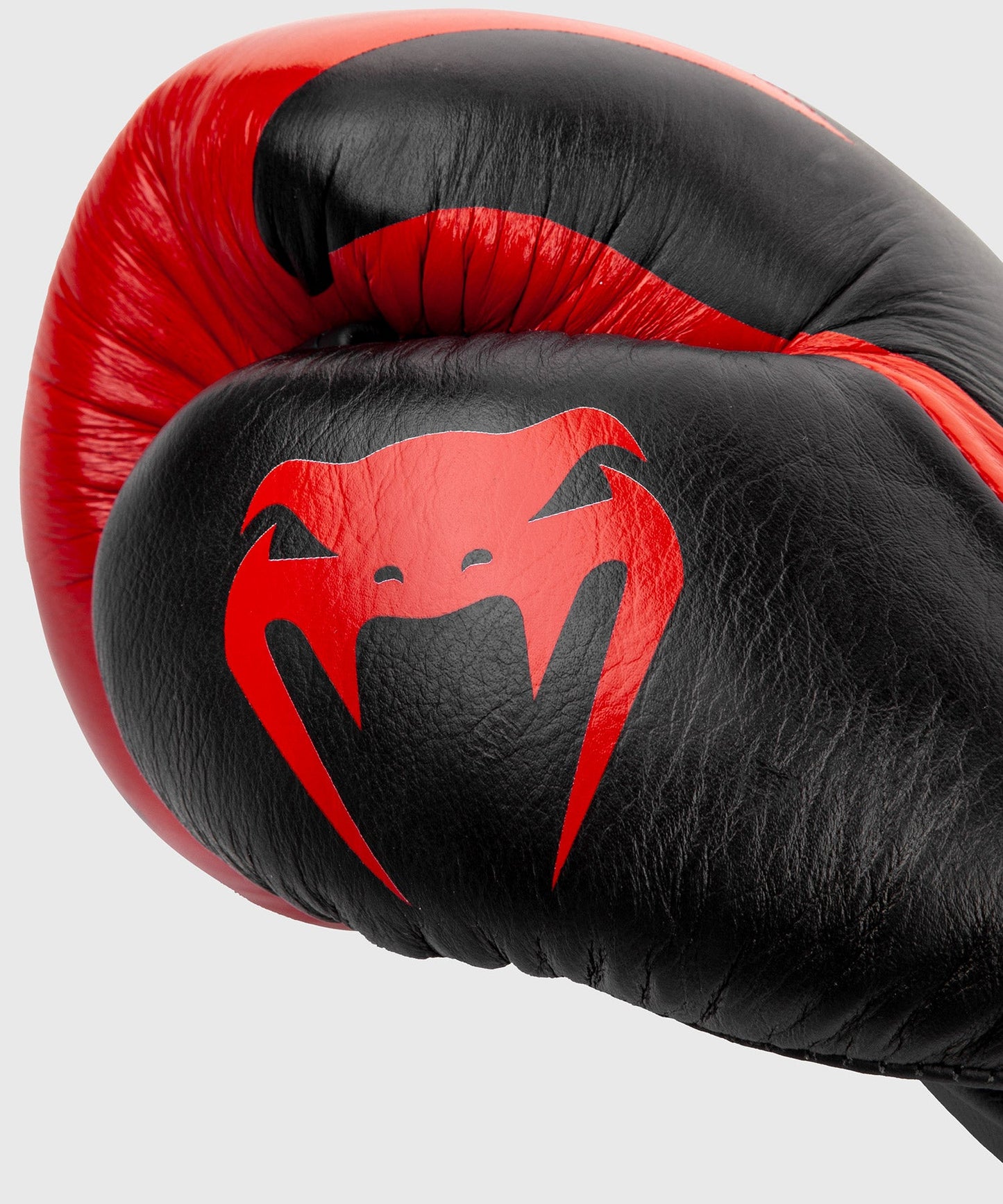 Venum HAMMER professionelle Boxhandschuhe - MIT SCHNÜRUNG - Schwarz/Rot