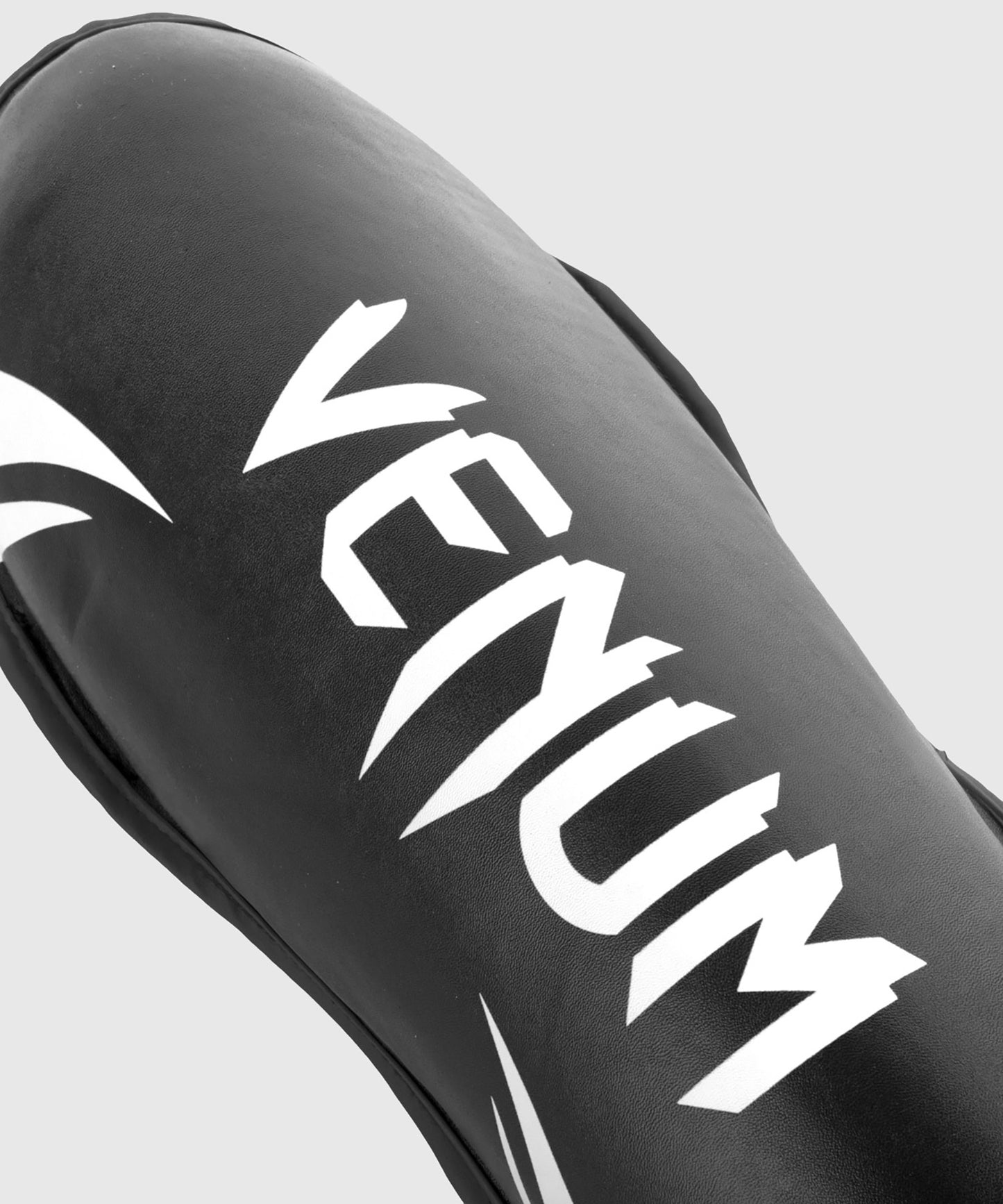 Venum Challenger Schienbeinschützer - Schwarz