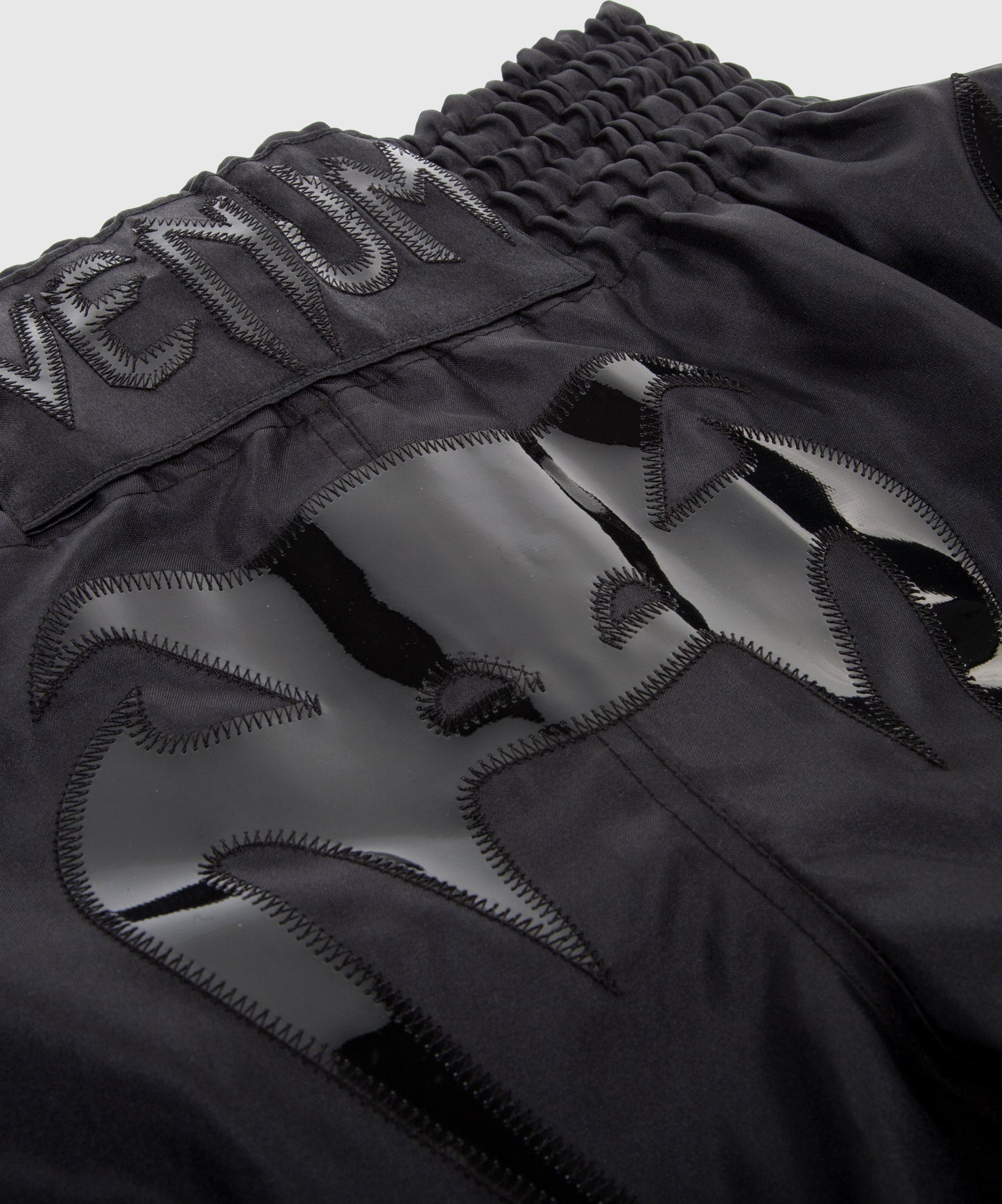 Venum Bangkok Inferno Muay Thai Shorts - Matt/Schwarz