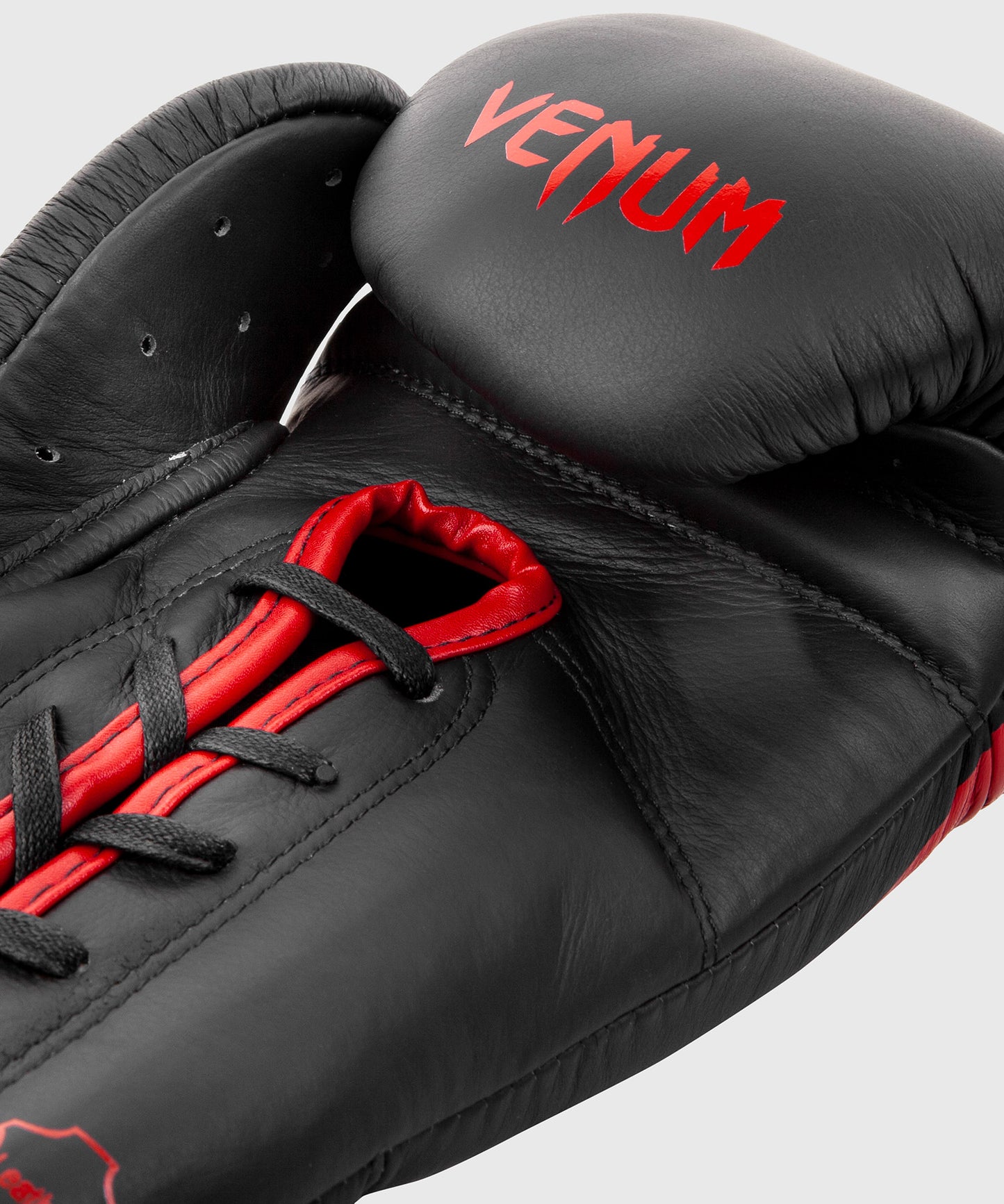 Venum Giant 2.0 professionelle Boxhandschuhe - MIT SCHNÜRUNG