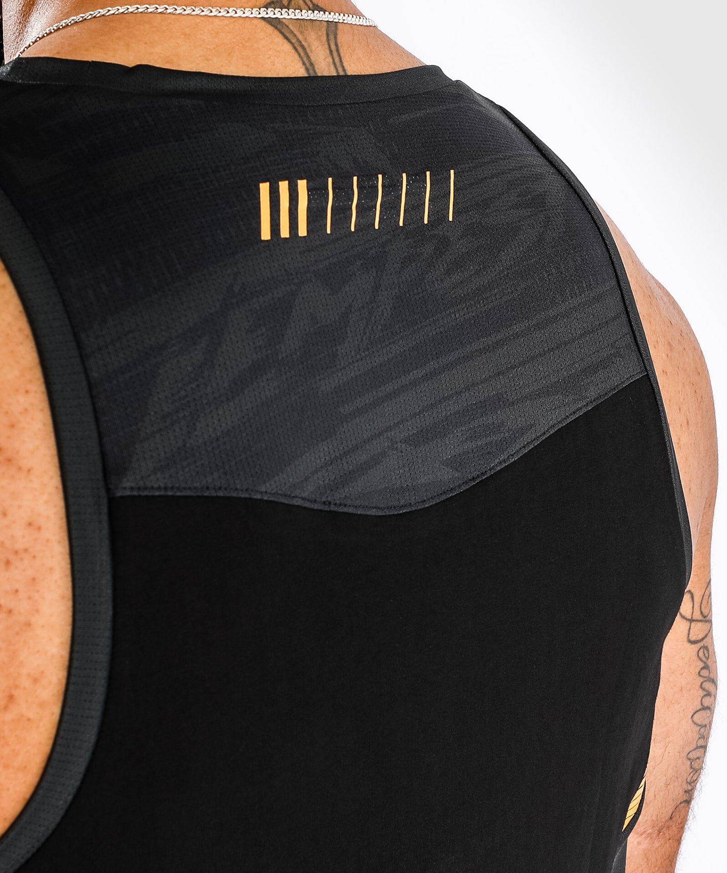 Venum Tempest 2.0 Tank Top :  Schwarz / Gold