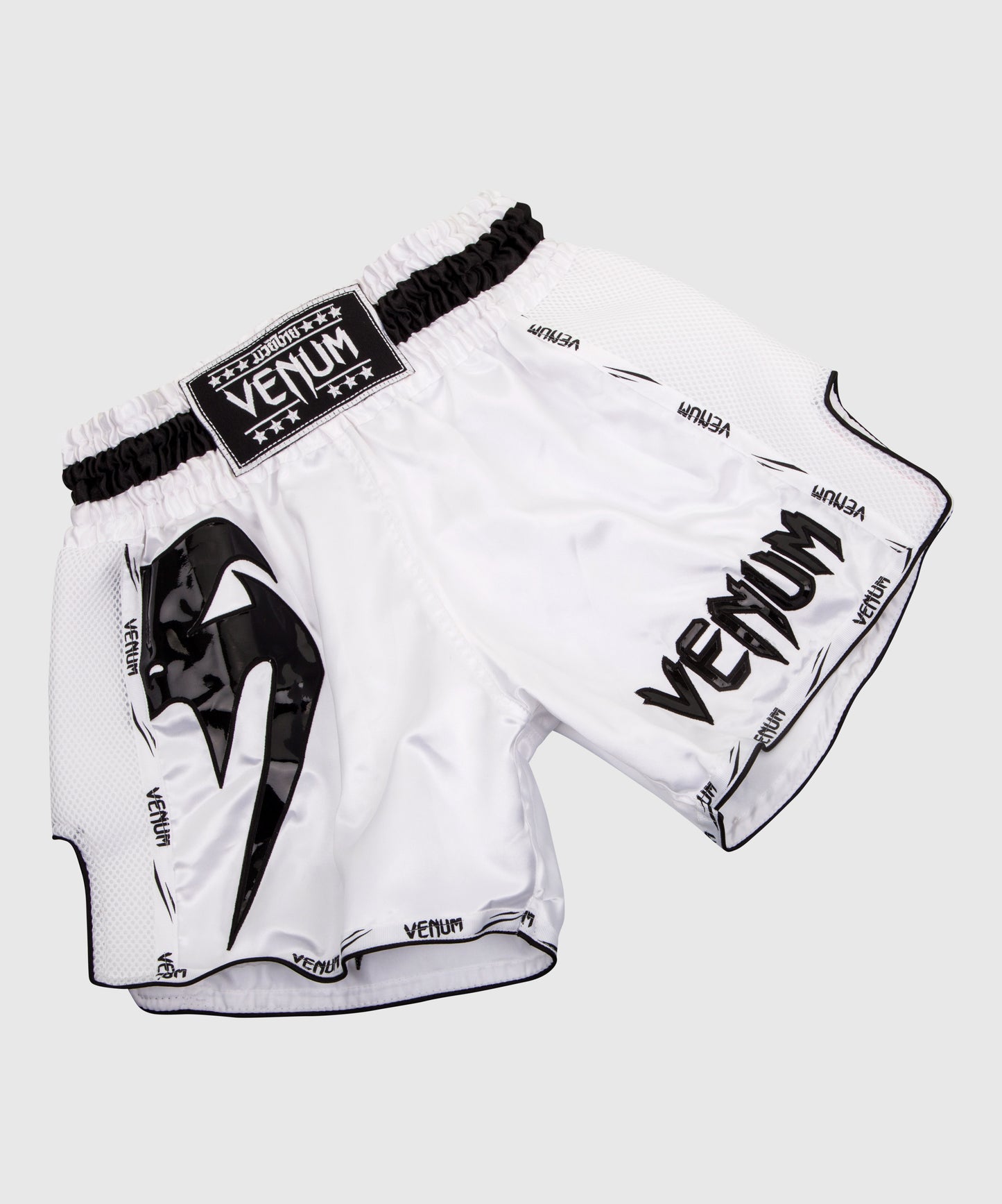 Venum Giant Muay Thai Shorts - Weiß/Schwarz