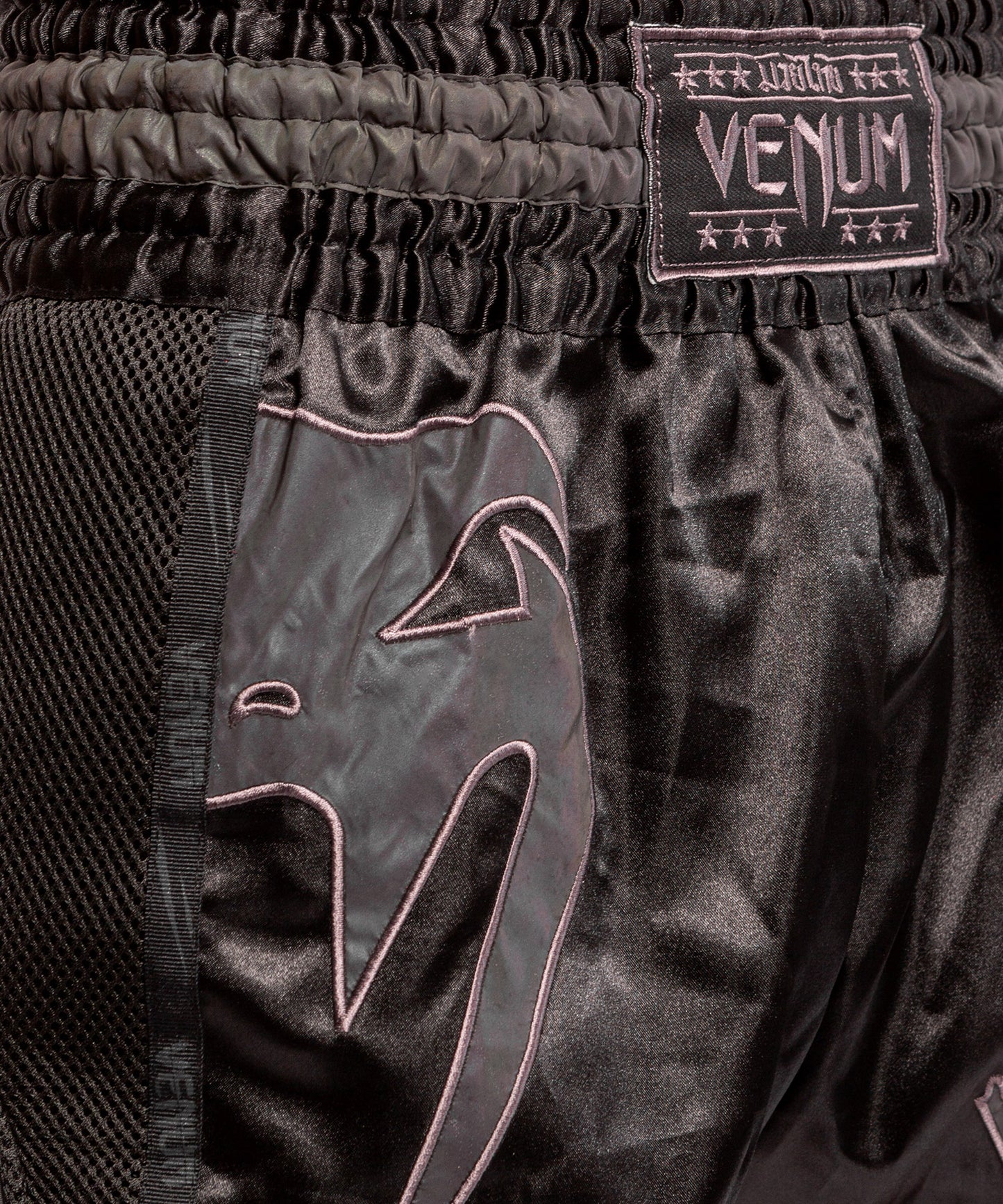 Muay Thai Shorts Venum Giant Glow- Schwarz