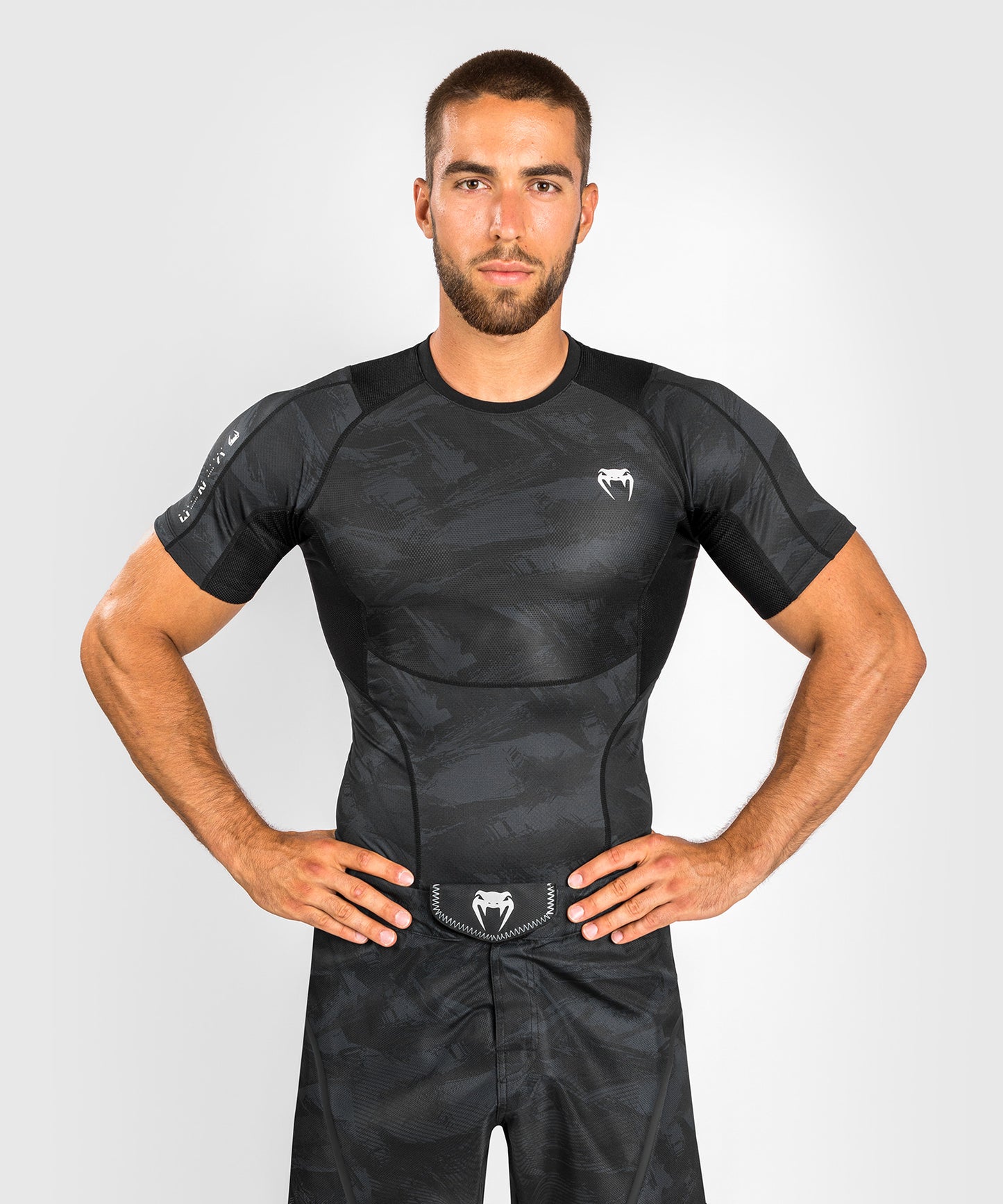 Venum Electron 3.0 Rashguard – Kurzarm – Schwarz