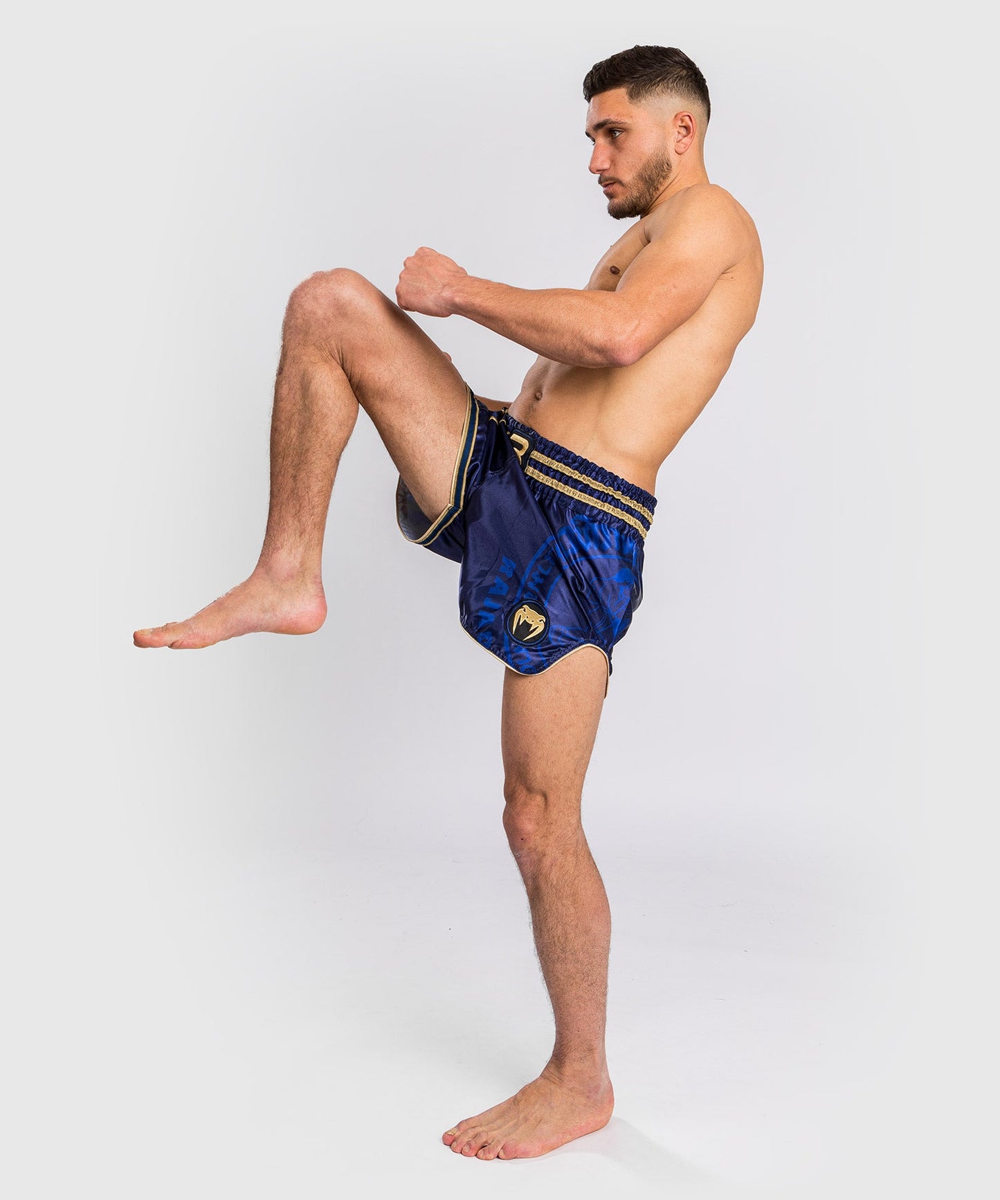 Venum RAJADAMNERN Muay Thai Shorts - Blau