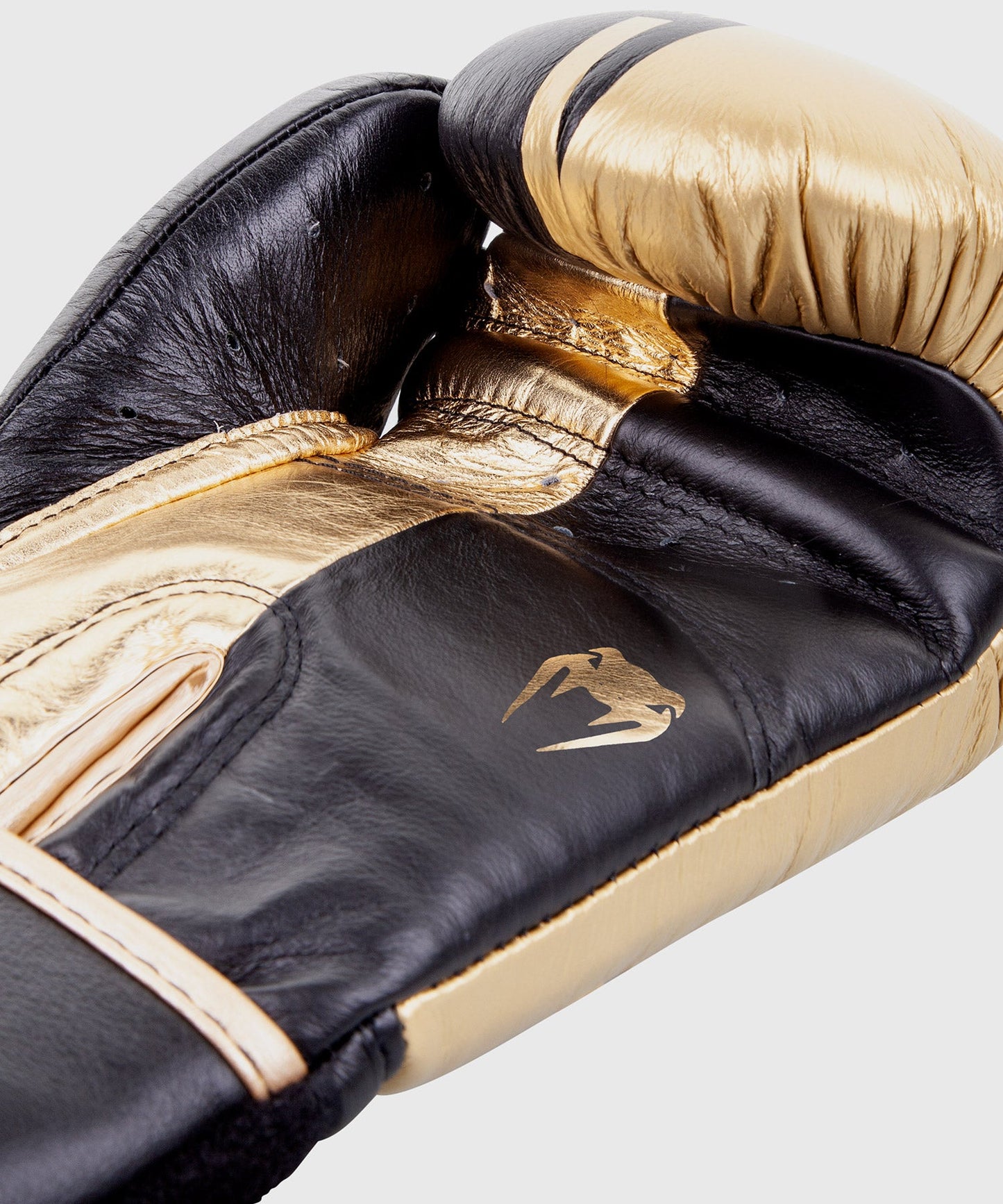 Venum Shield professionelle Boxhandschuhe - Klettverschluss